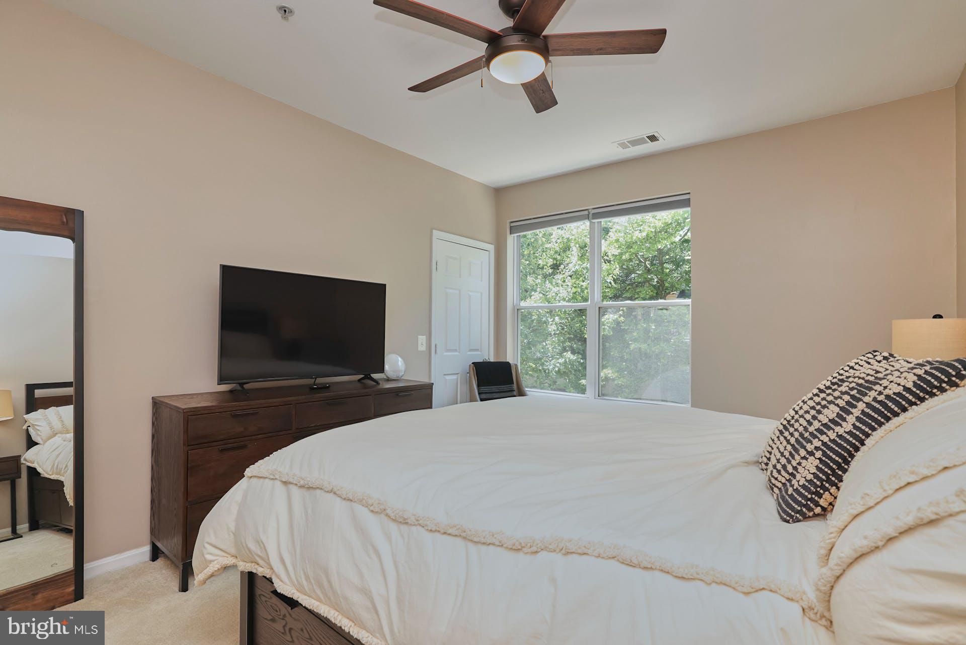 MARQUIS AT VIENNA STATION - Residential