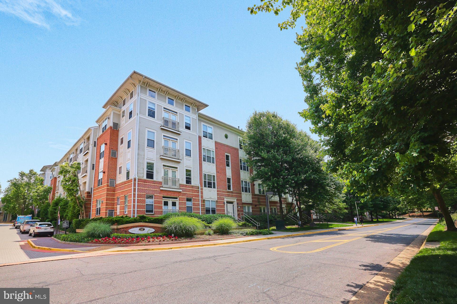 MARQUIS AT VIENNA STATION - Residential