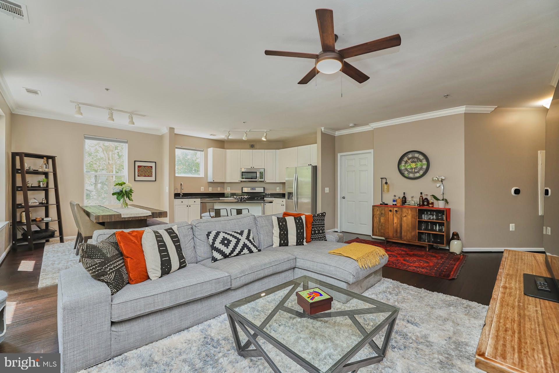 MARQUIS AT VIENNA STATION - Residential