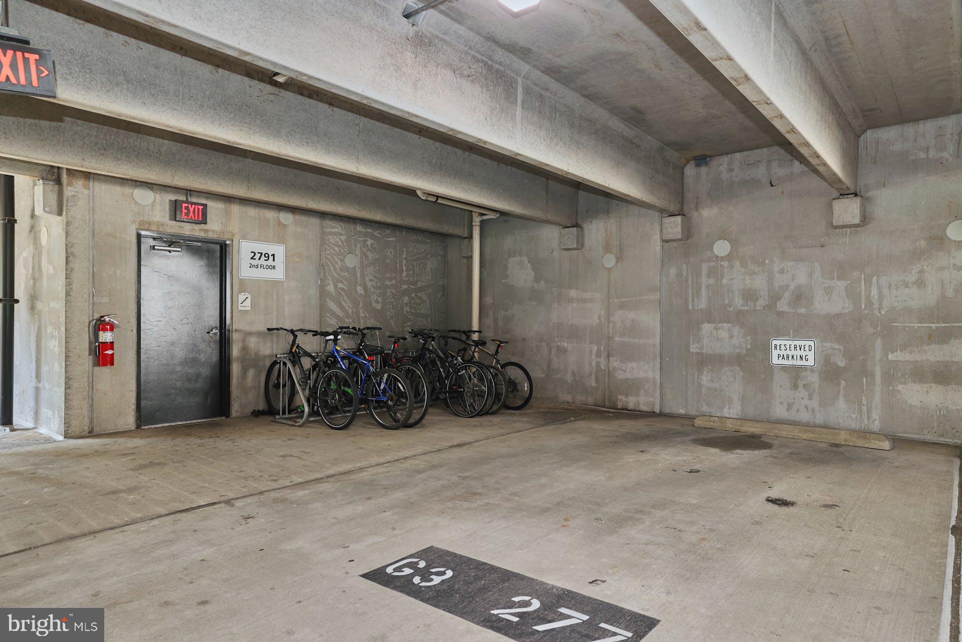 MARQUIS AT VIENNA STATION - Residential