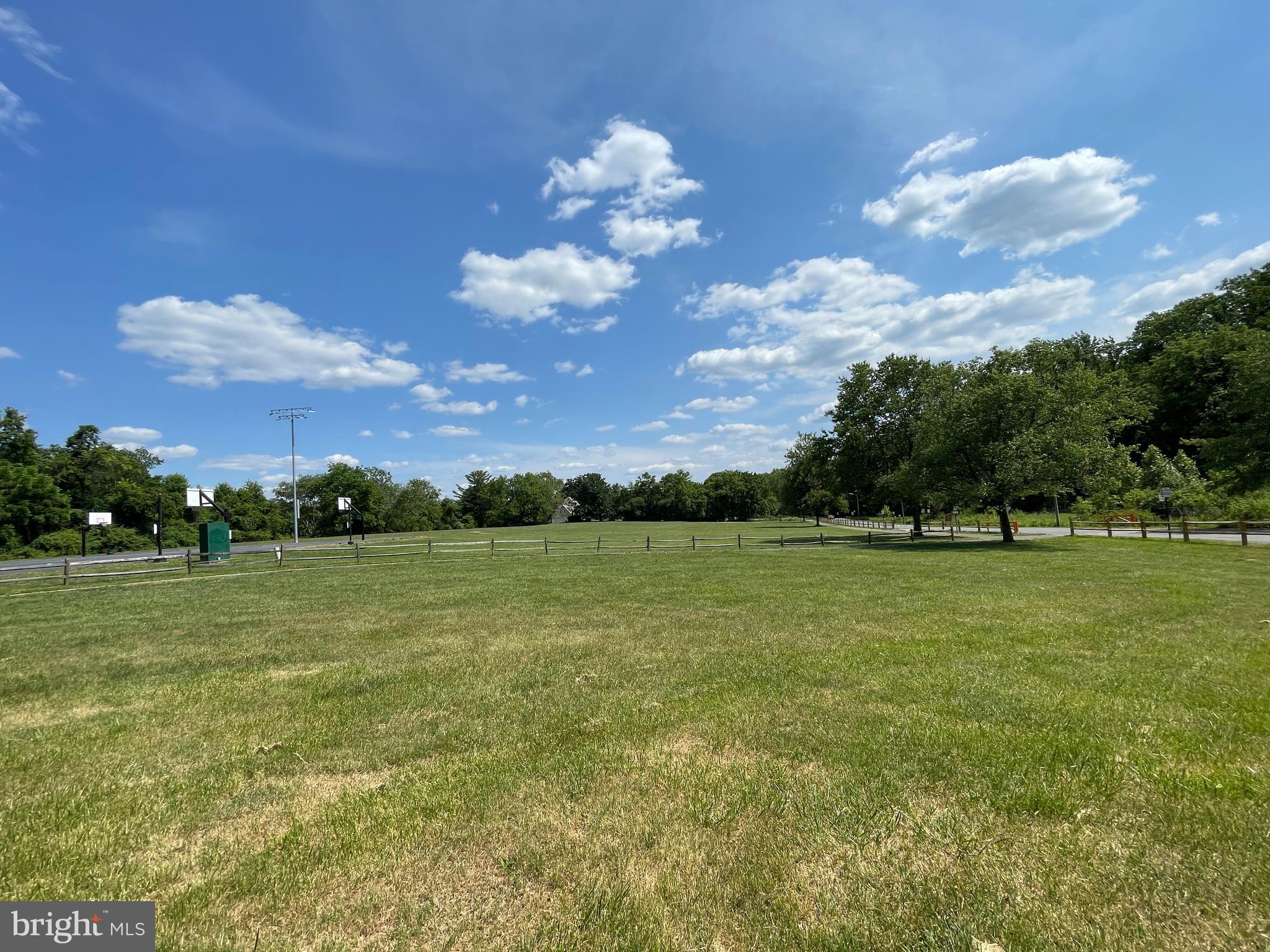 MARQUIS AT VIENNA STATION - Residential