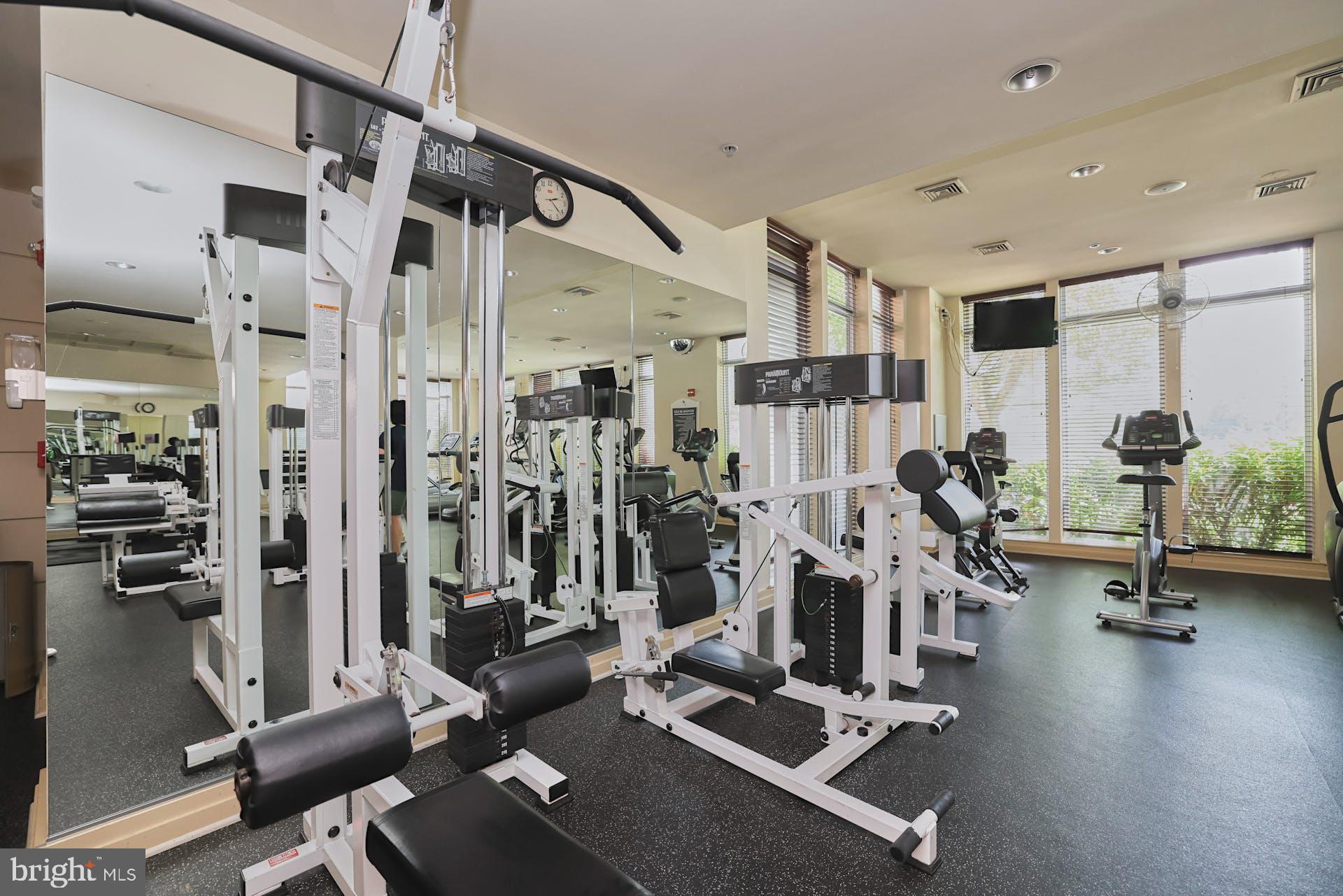 MARQUIS AT VIENNA STATION - Residential