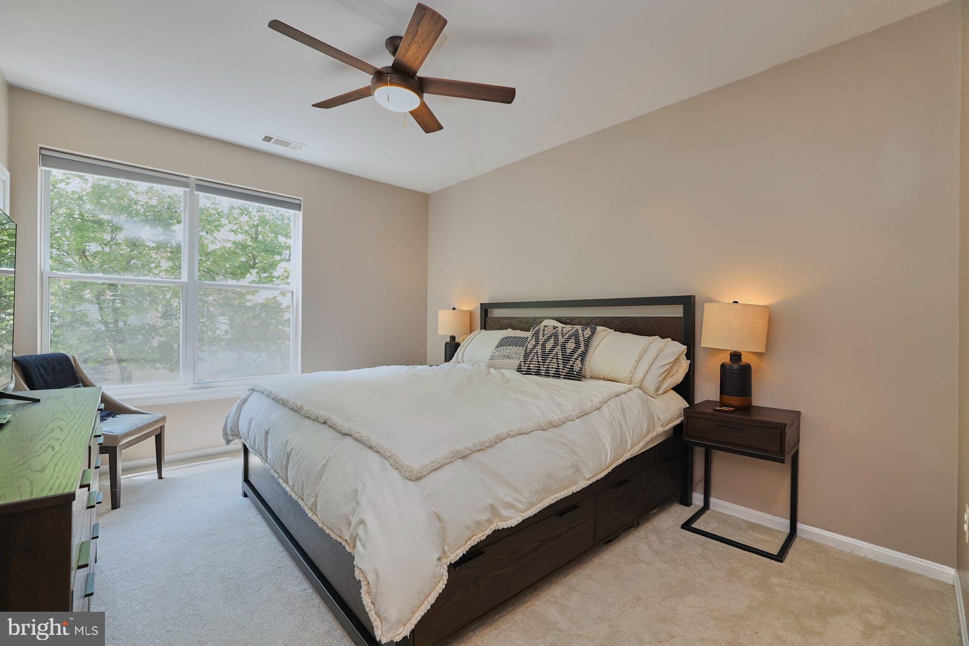 MARQUIS AT VIENNA STATION - Residential