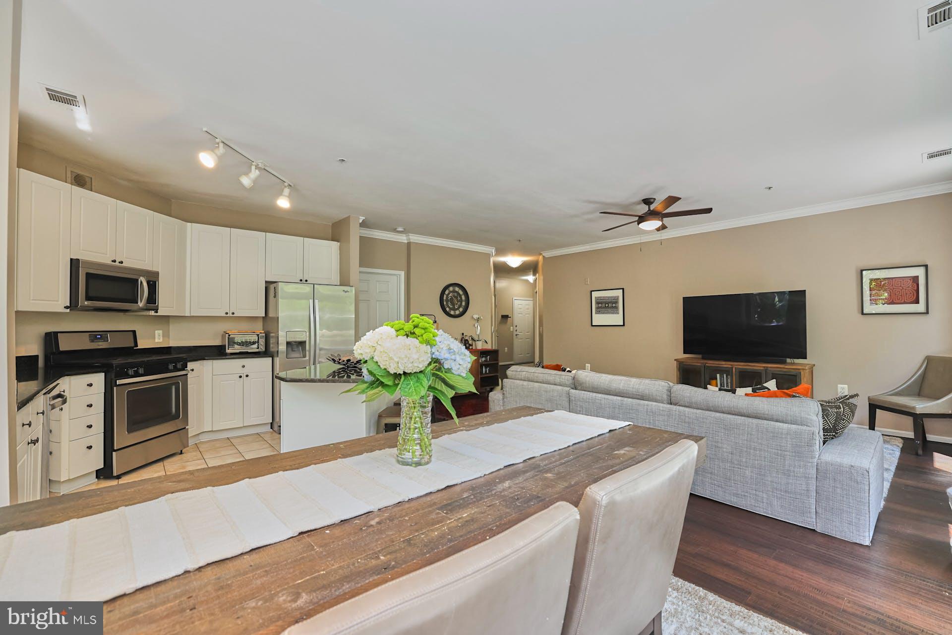 MARQUIS AT VIENNA STATION - Residential