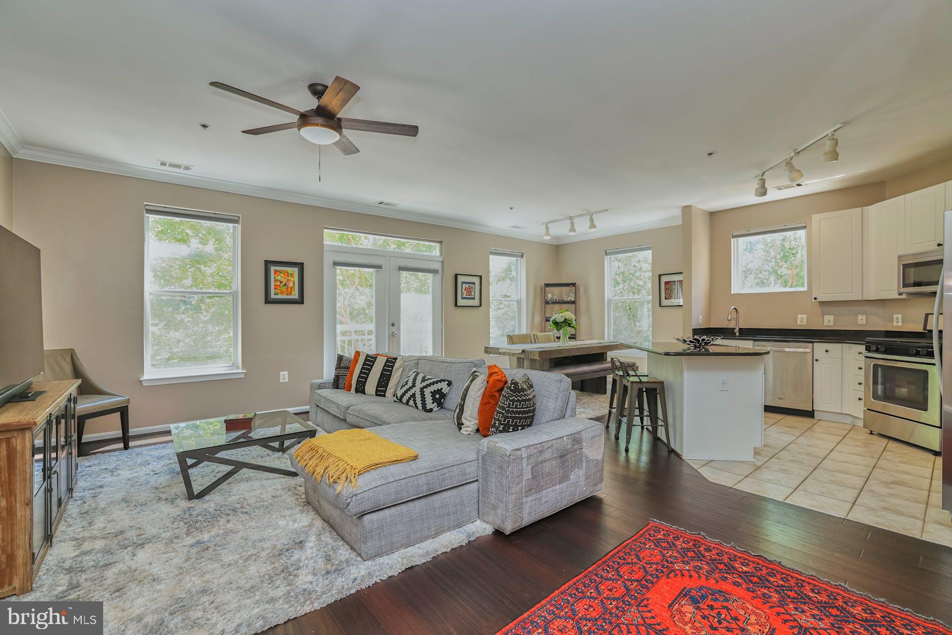 MARQUIS AT VIENNA STATION - Residential