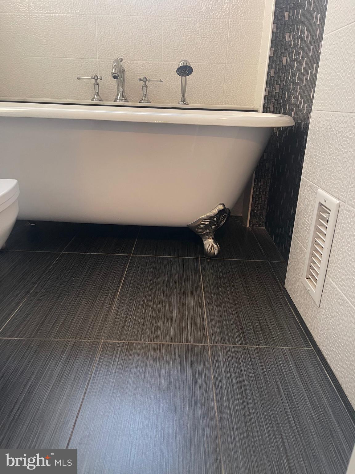 SOMERSET HEIGHTS - Residential