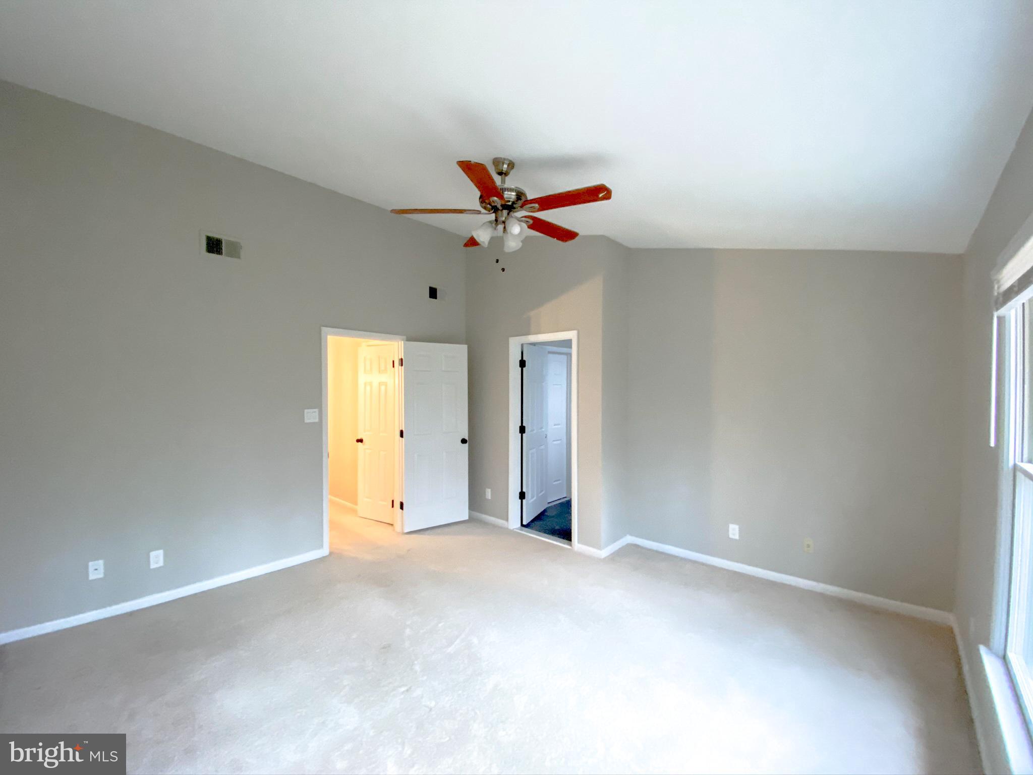 RESTON - Residential Lease