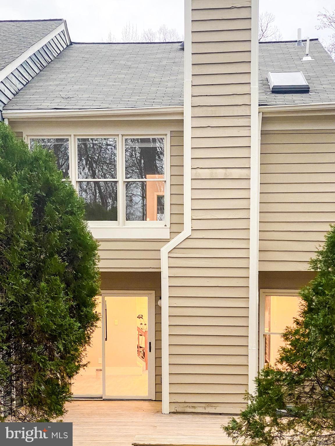 RESTON - Residential Lease