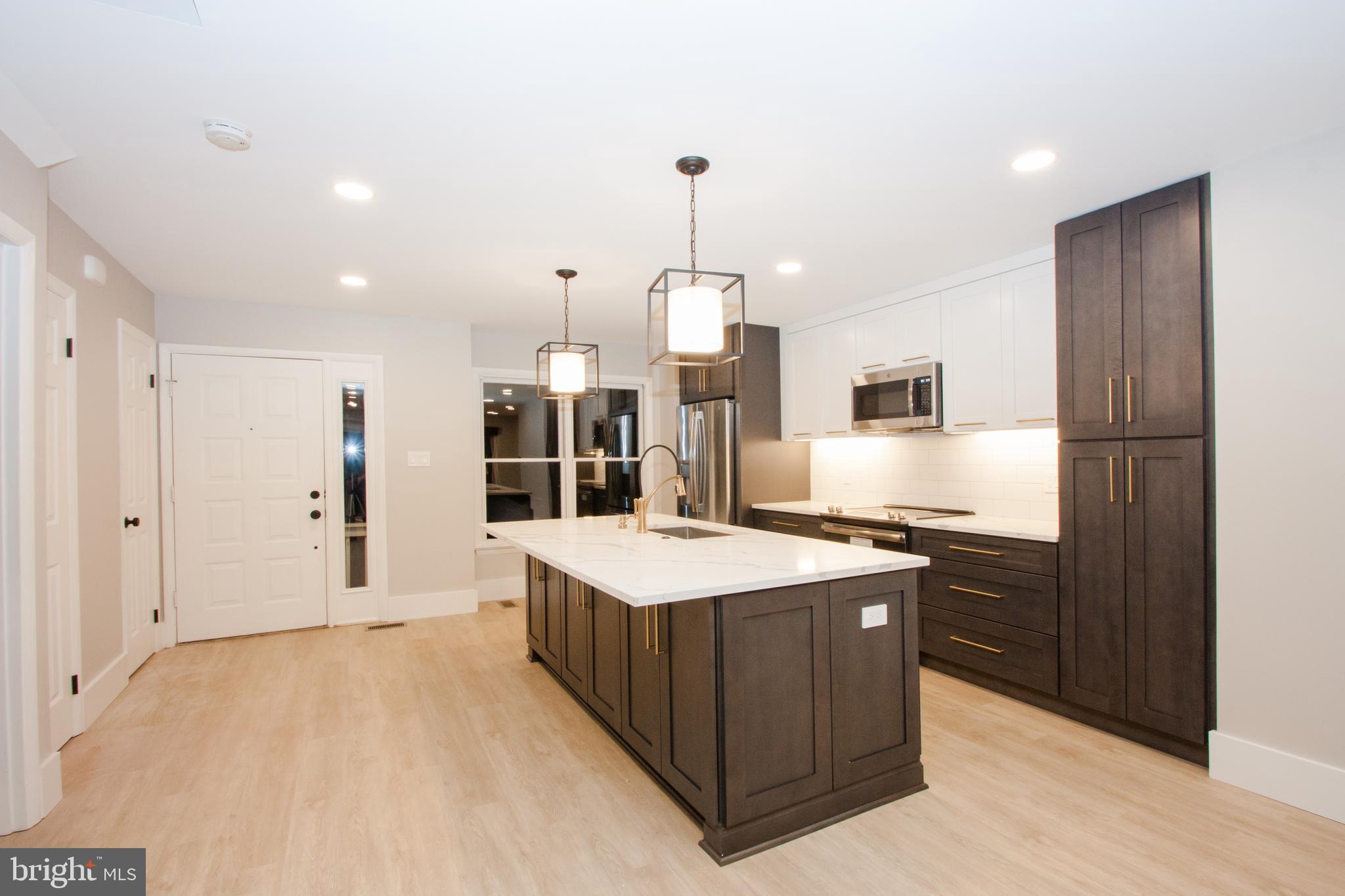 RESTON - Residential Lease