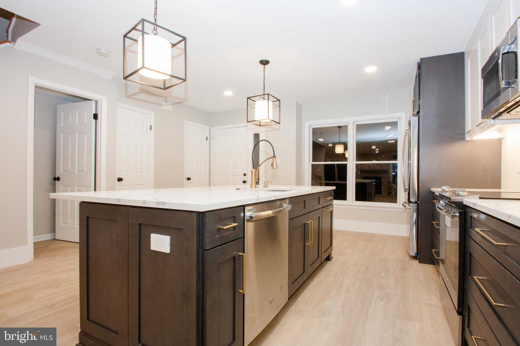 RESTON - Residential Lease