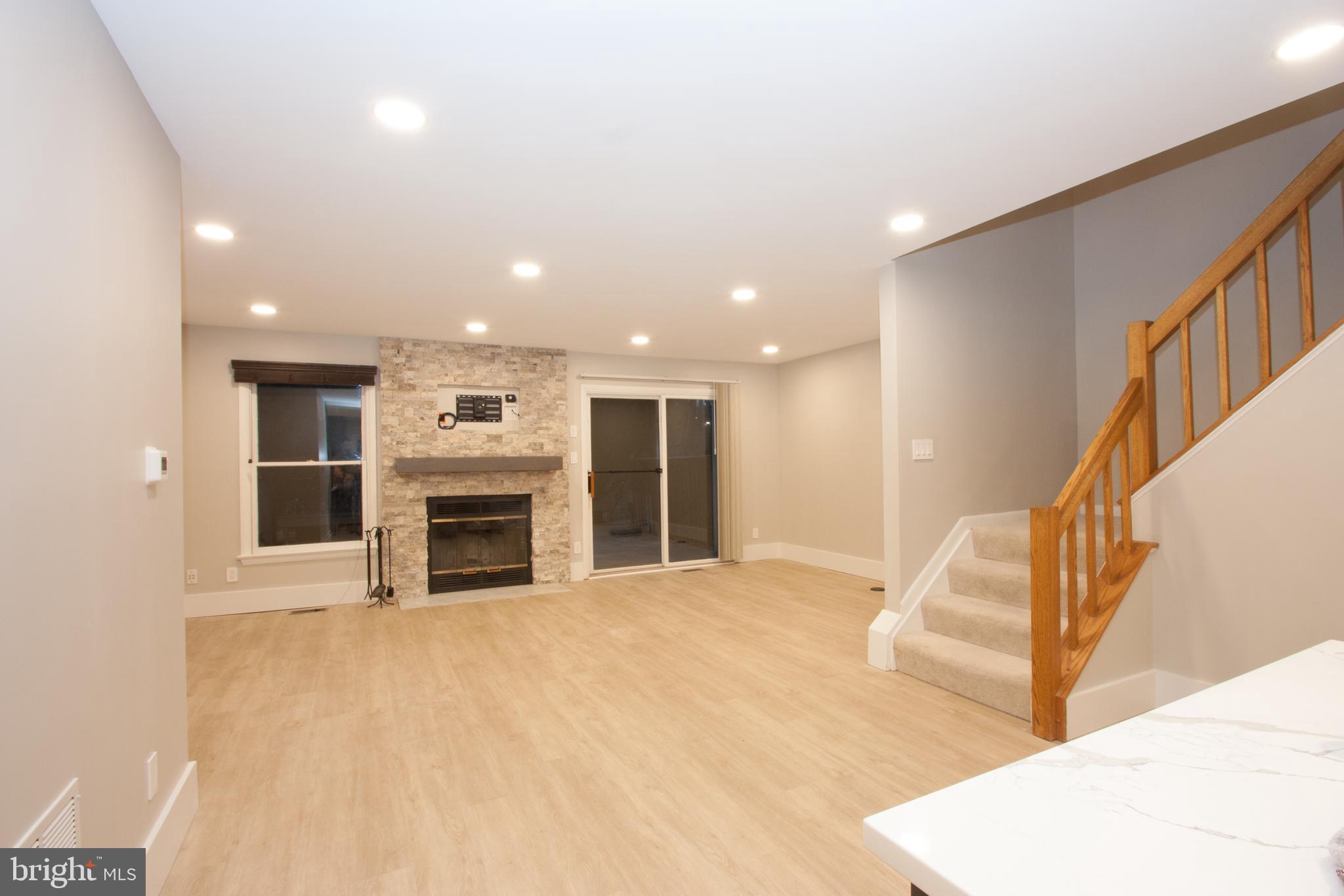 RESTON - Residential Lease