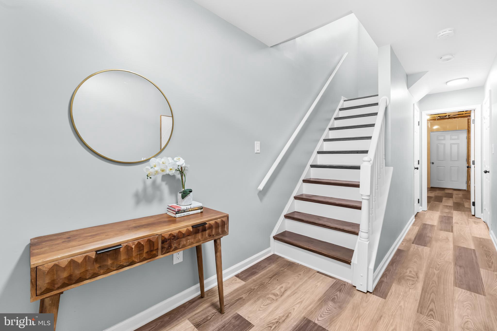 6208 LES DORSON LANE