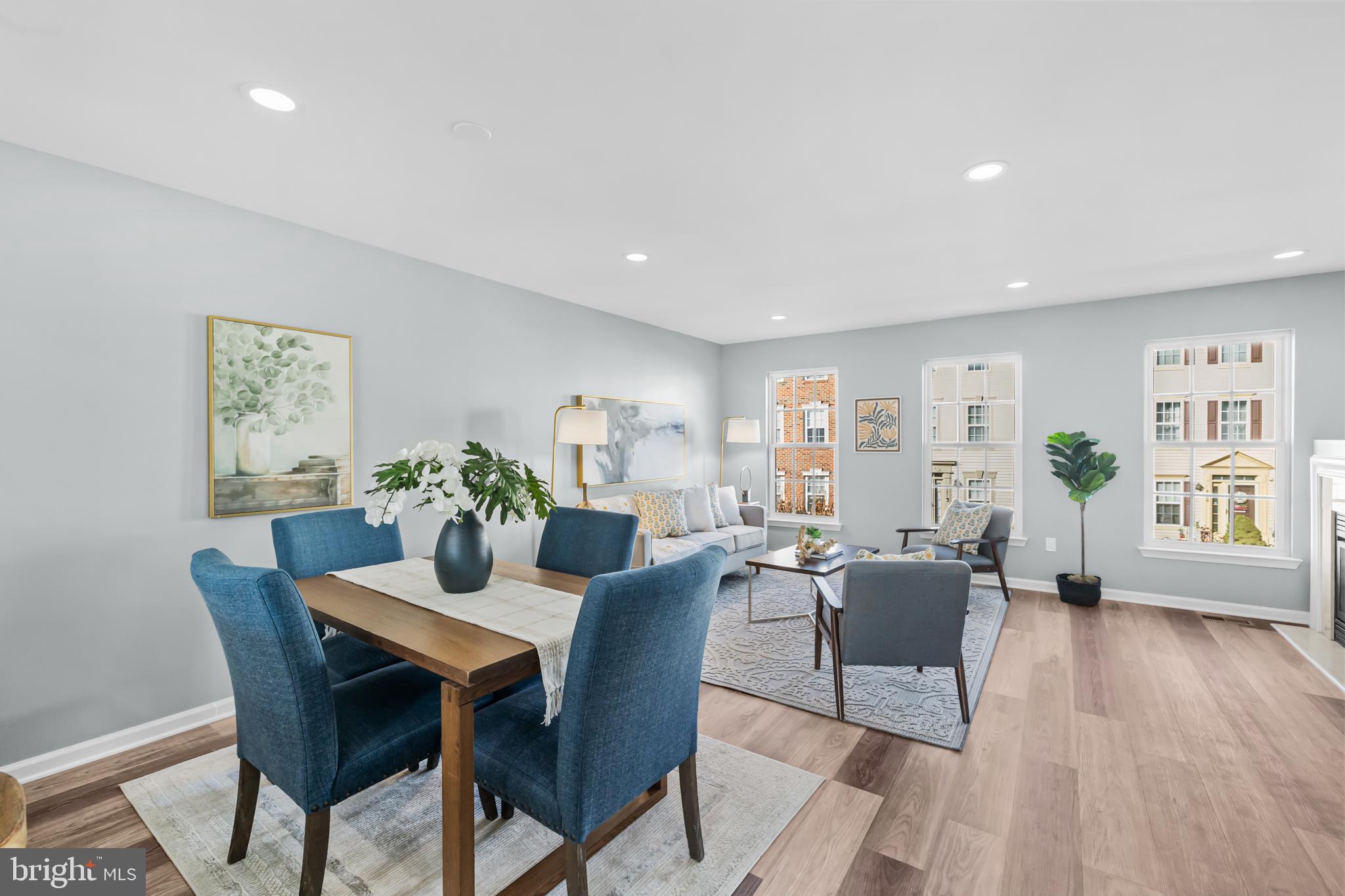 6208 LES DORSON LANE