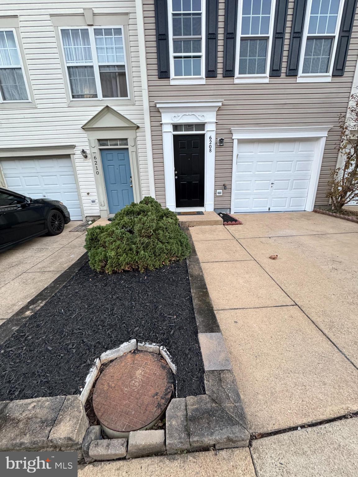 6208 LES DORSON LANE