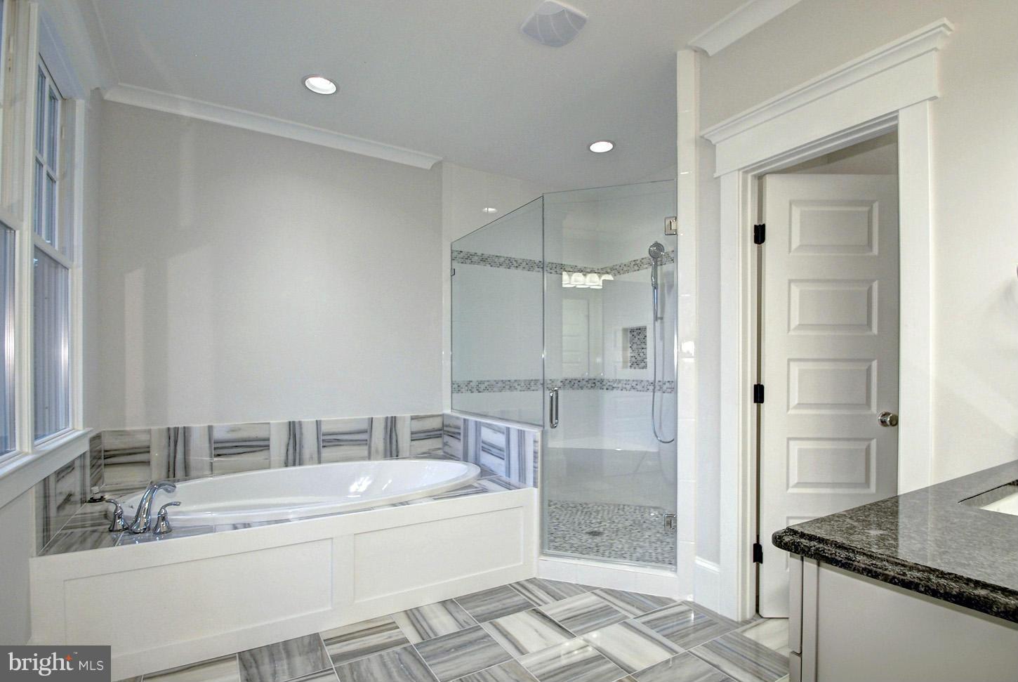 COUNTRY CLUB HILLS - Residential