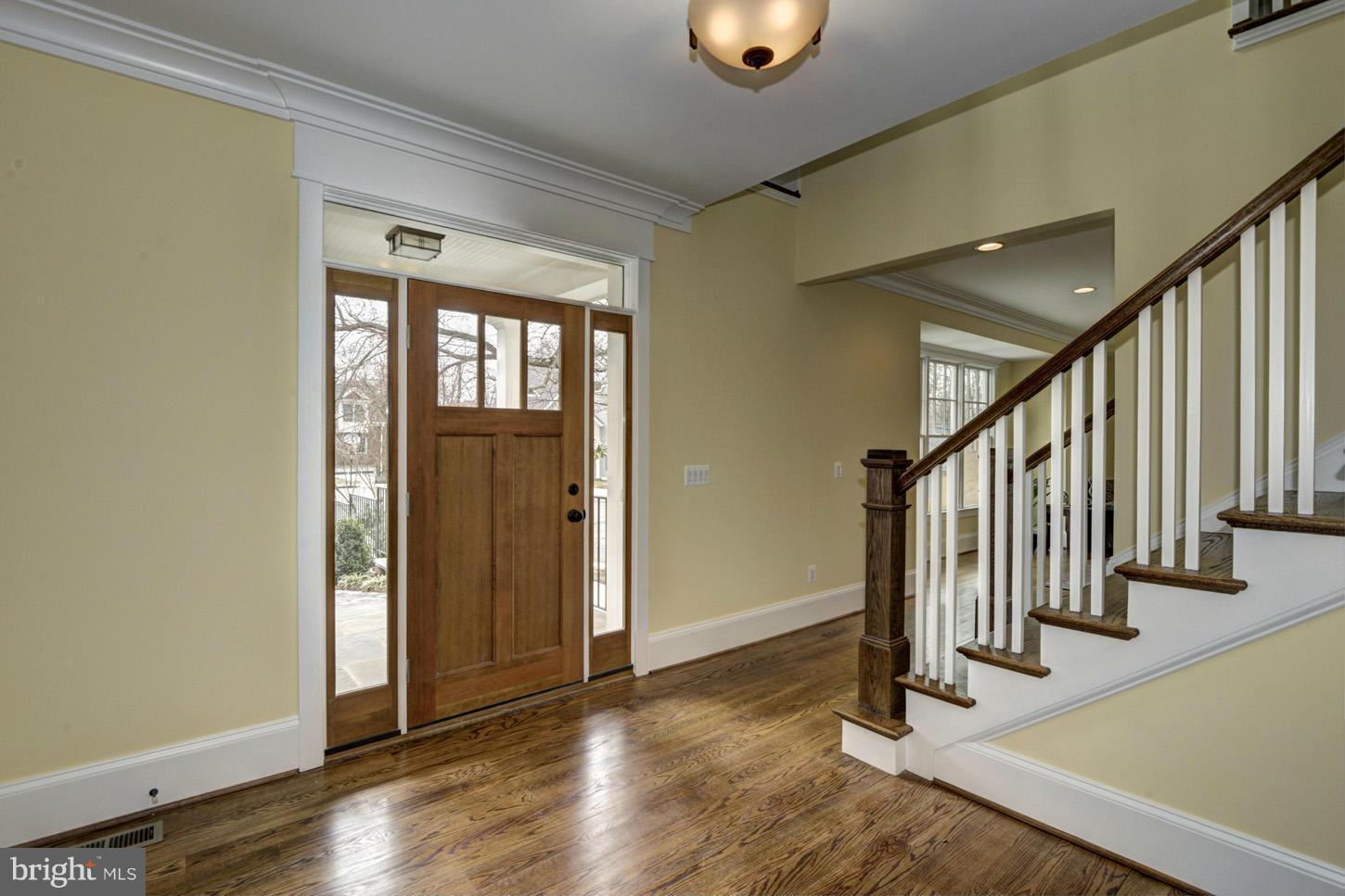 COUNTRY CLUB HILLS - Residential