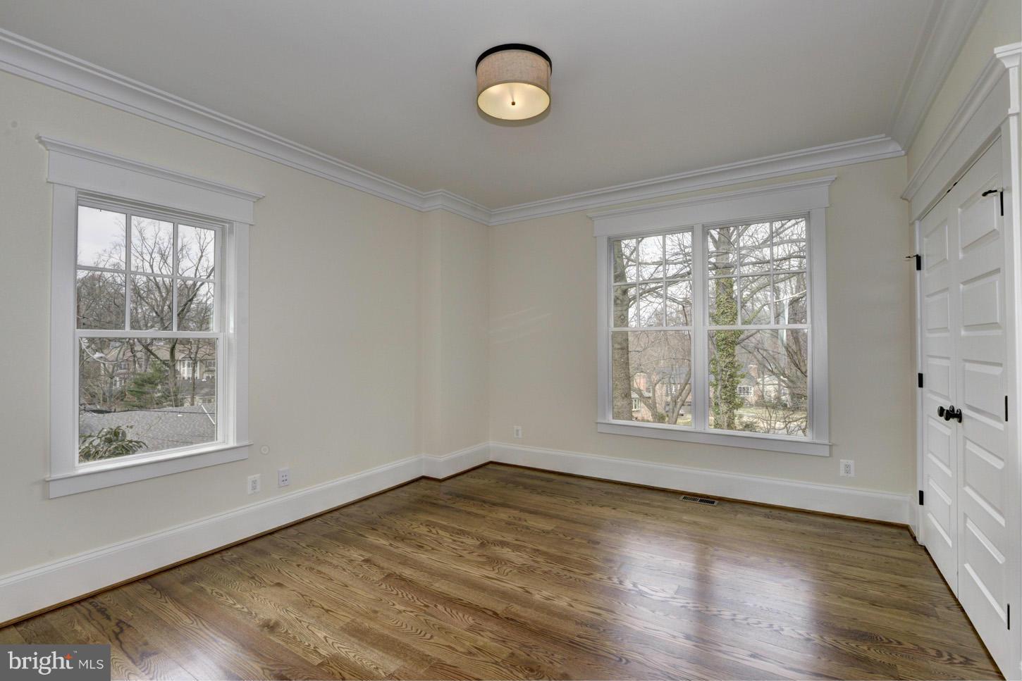 COUNTRY CLUB HILLS - Residential