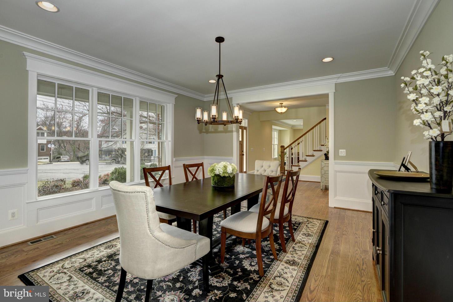 COUNTRY CLUB HILLS - Residential