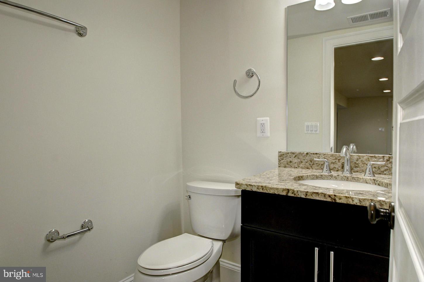 COUNTRY CLUB HILLS - Residential