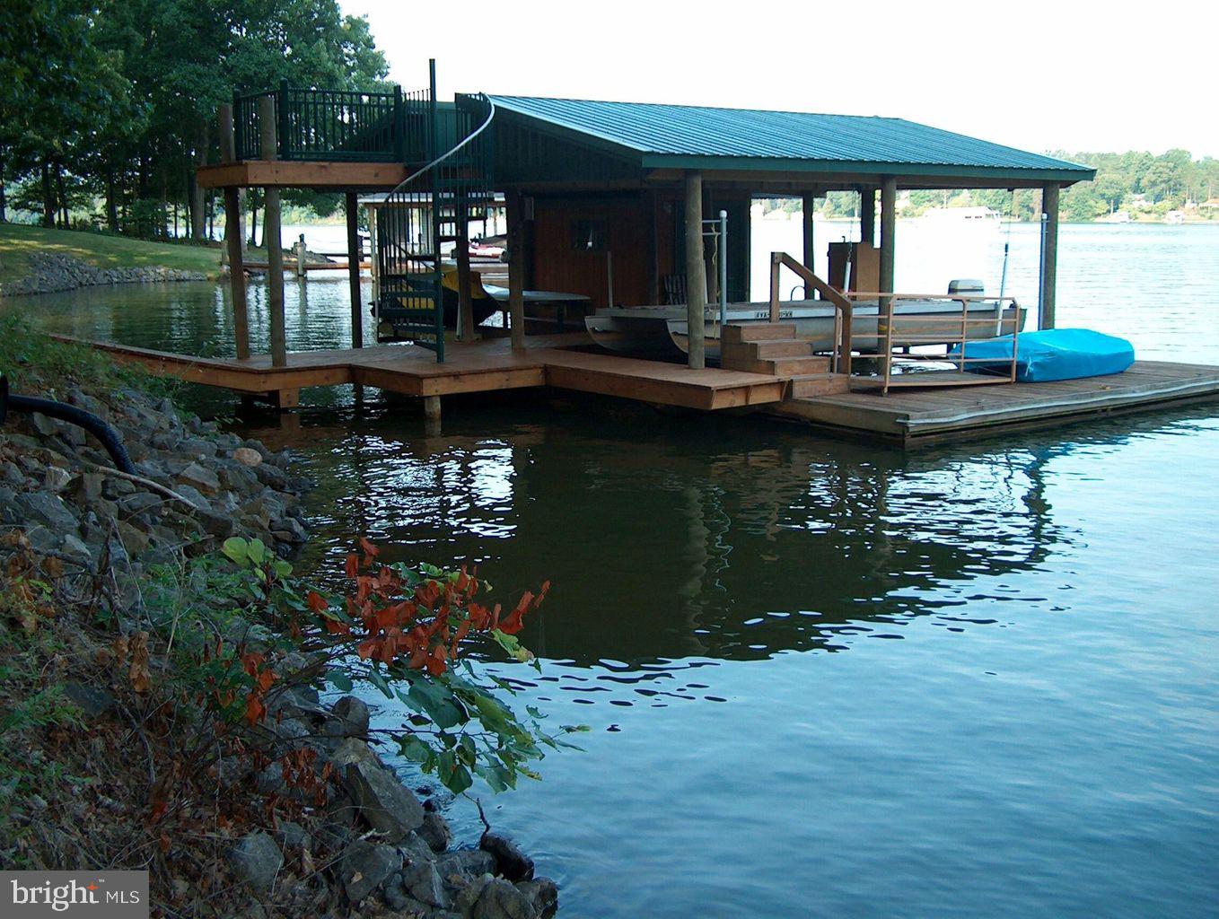 307 MEADOW POINT DRIVE