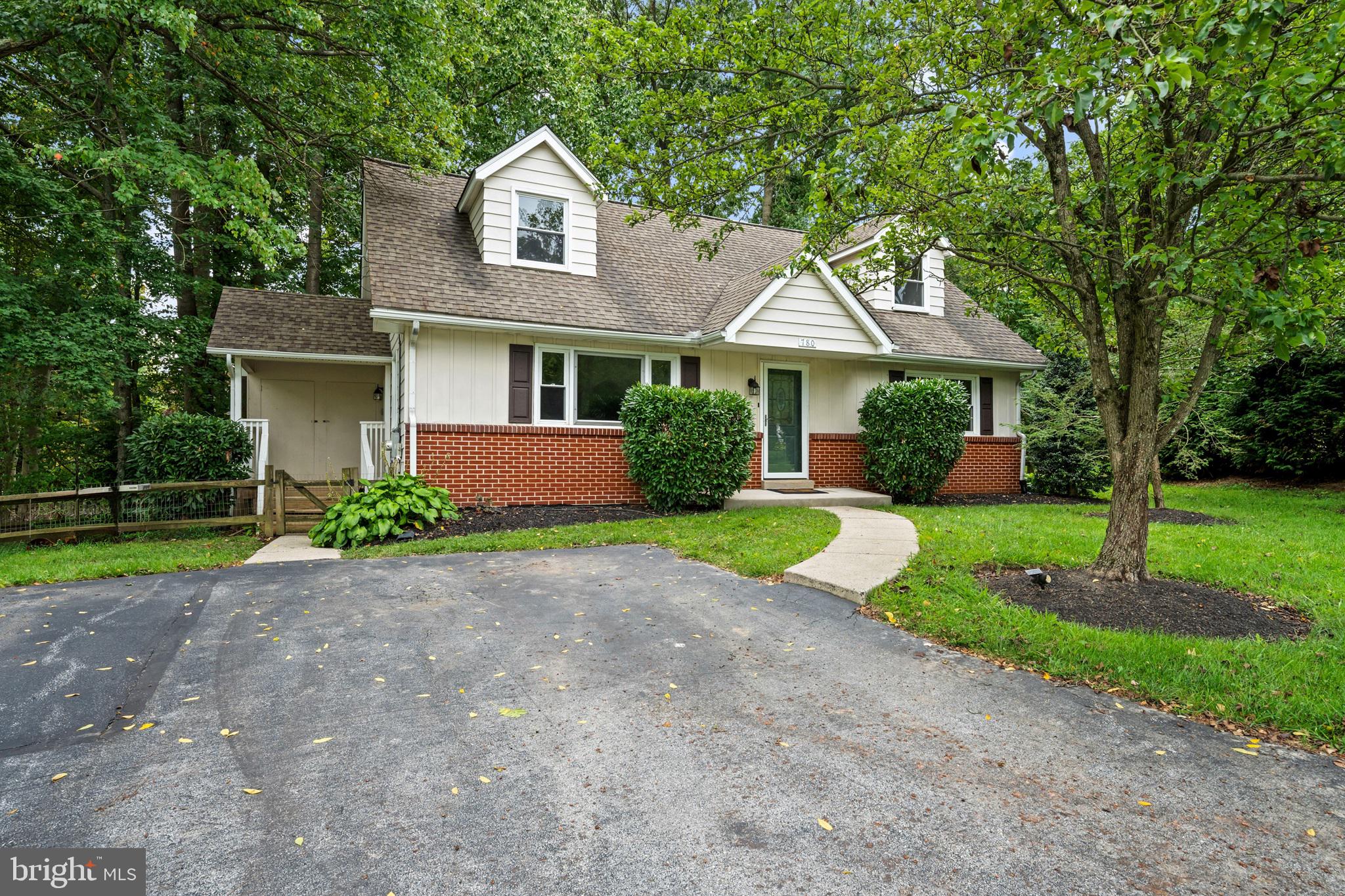 780 NAAMANS CREEK ROAD