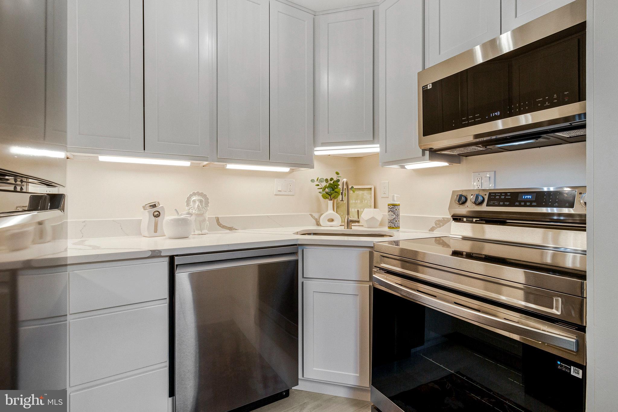 ALCOVA HEIGHTS - Residential