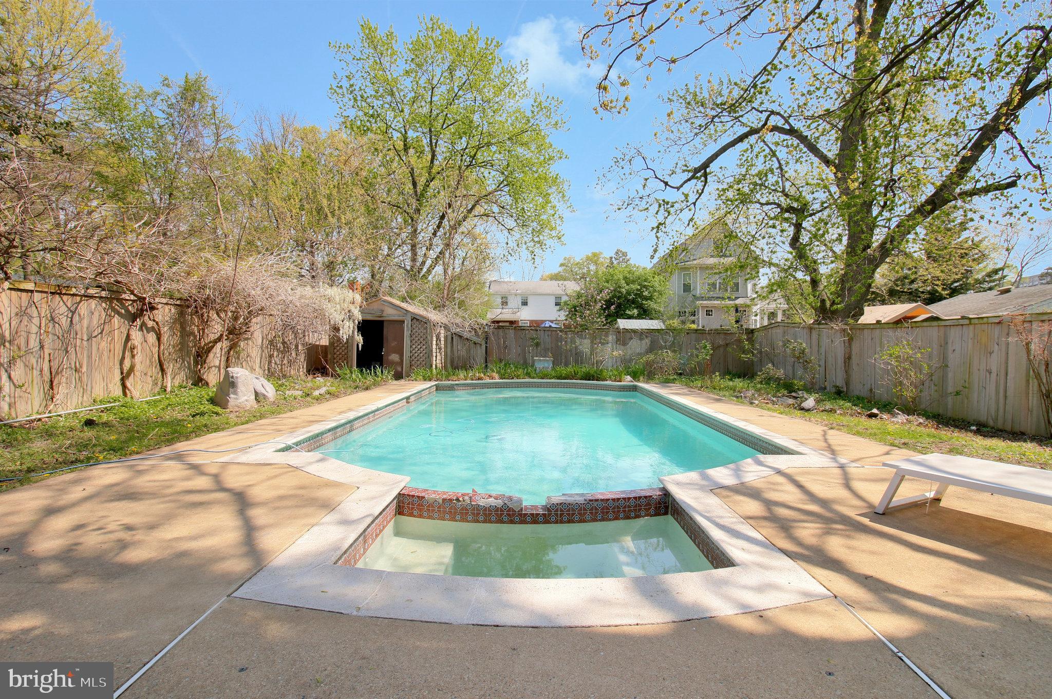 ALCOVA HEIGHTS - Residential