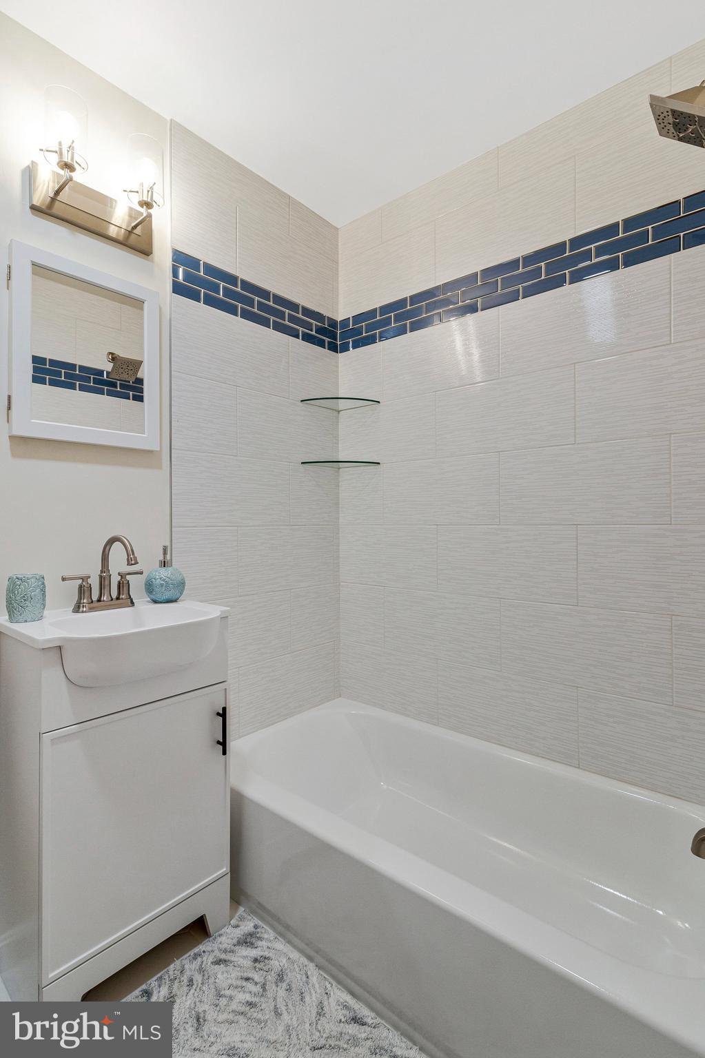 ALCOVA HEIGHTS - Residential