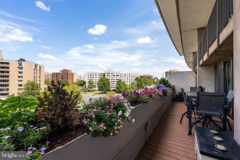 Photo of 2510 Virginia Avenue NW #710-N, WASHINGTON, DC 20037 (MLS # DCDC2273696)