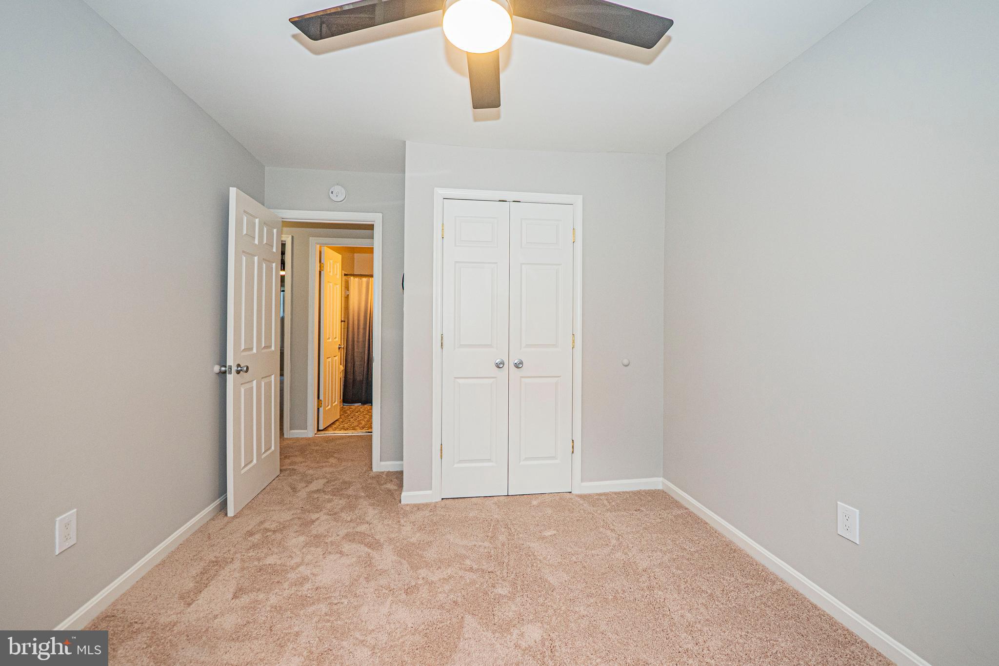 WOODLAND HILLS - Residential