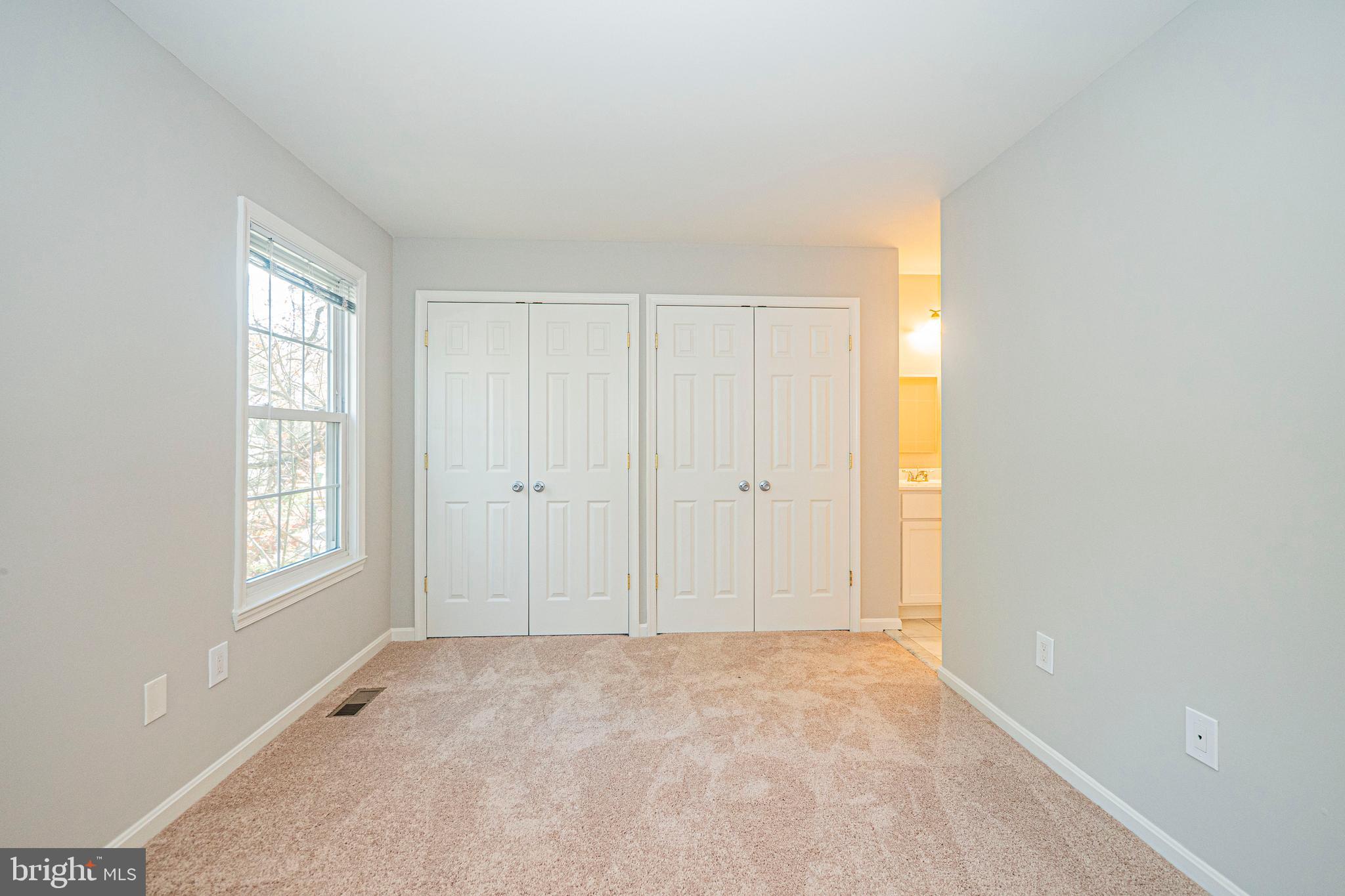 WOODLAND HILLS - Residential