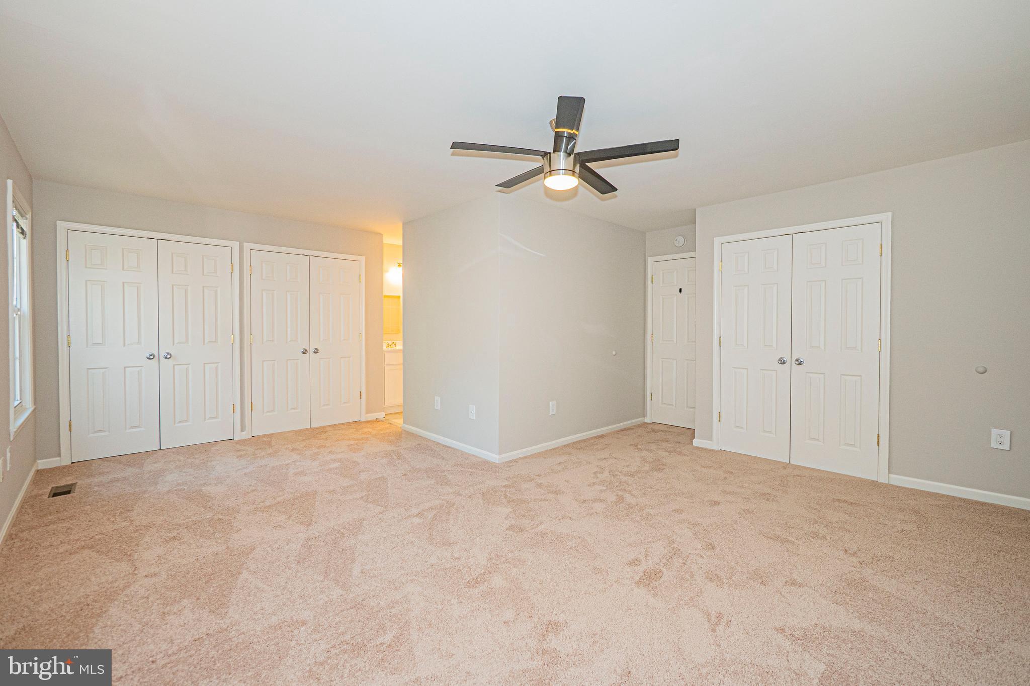 WOODLAND HILLS - Residential