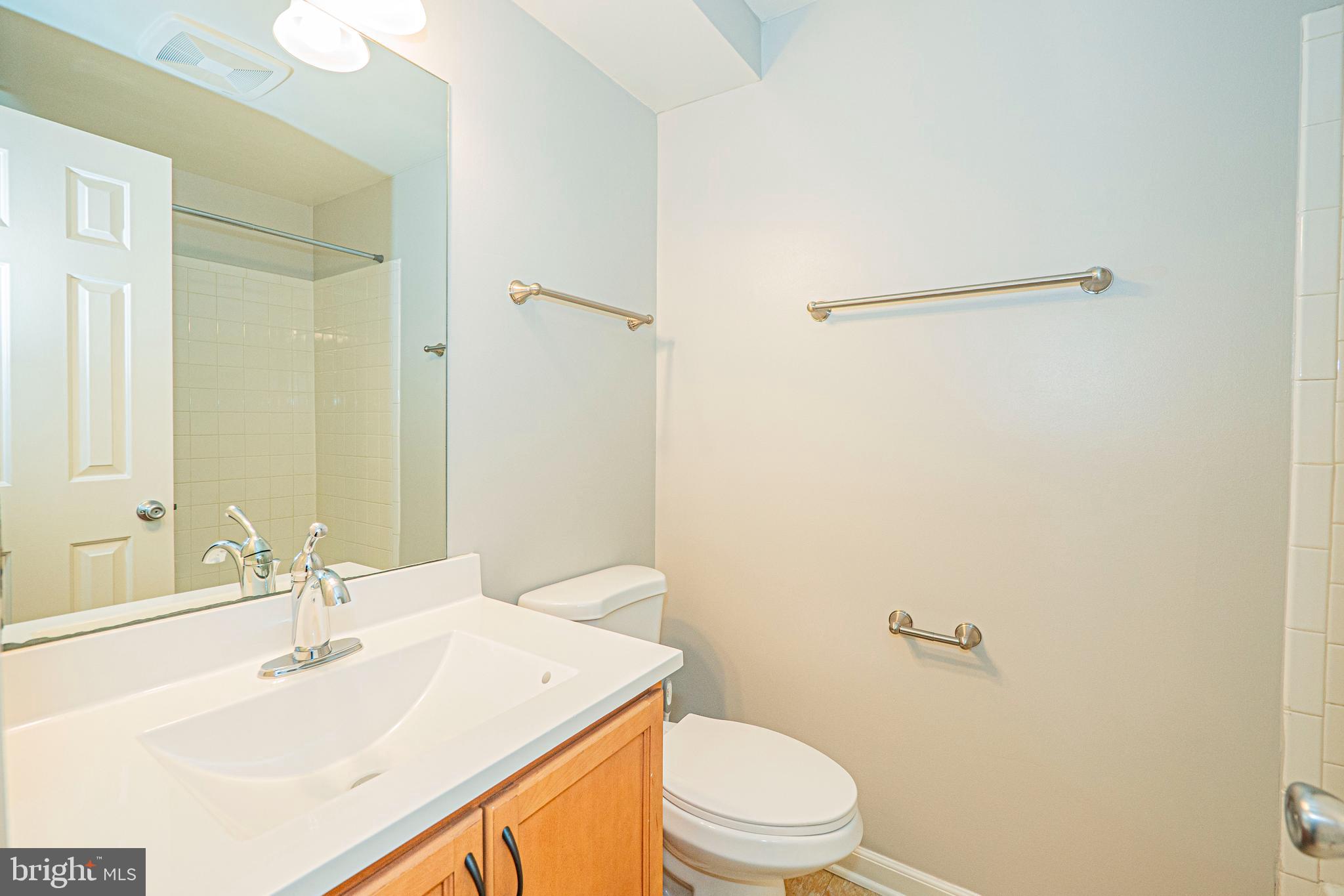 WOODLAND HILLS - Residential