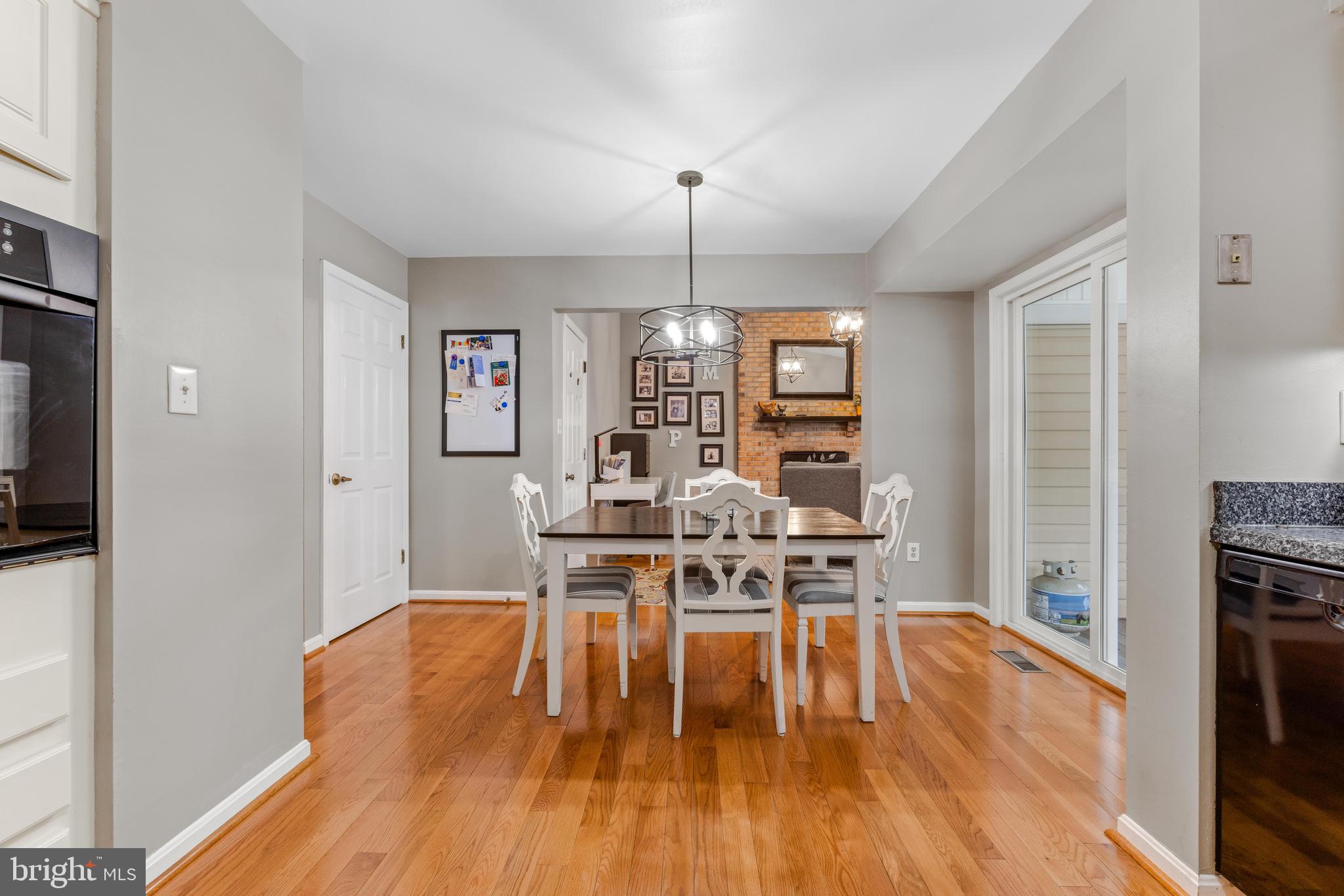 FOREST LAKES - Residential