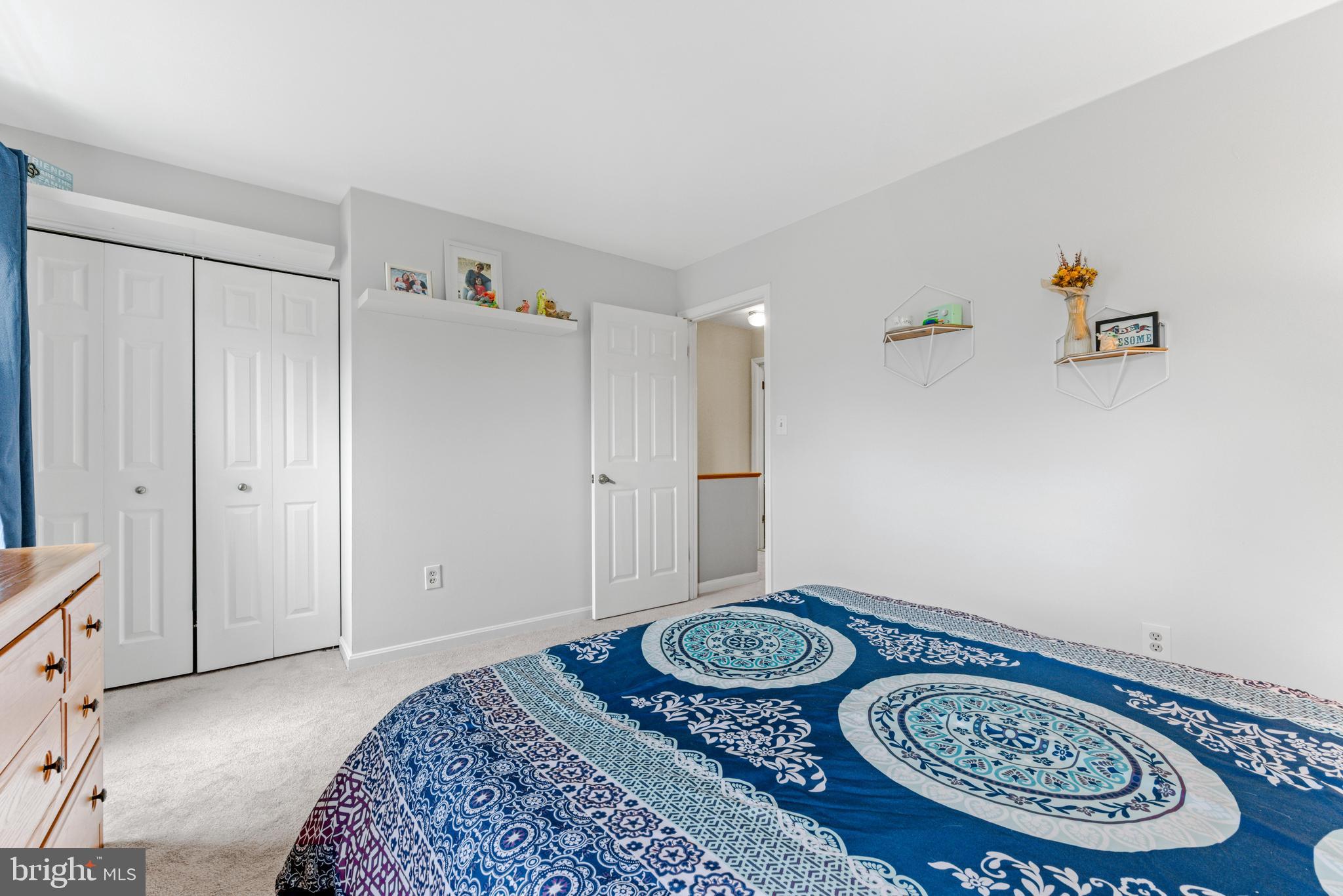 FOREST LAKES - Residential