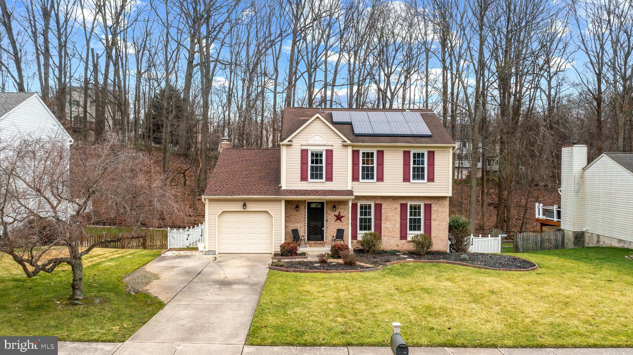 FOREST LAKES - Residential