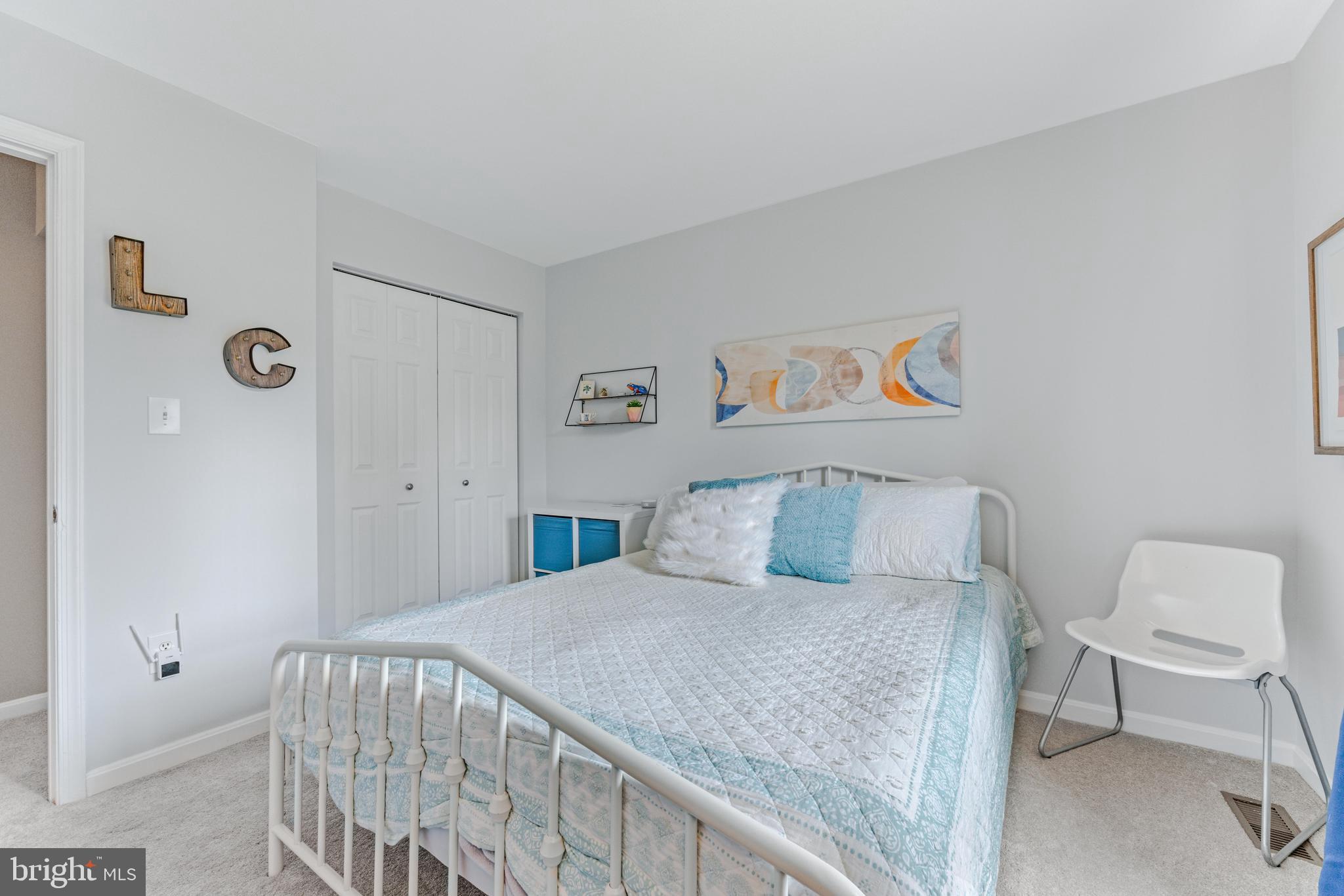 FOREST LAKES - Residential