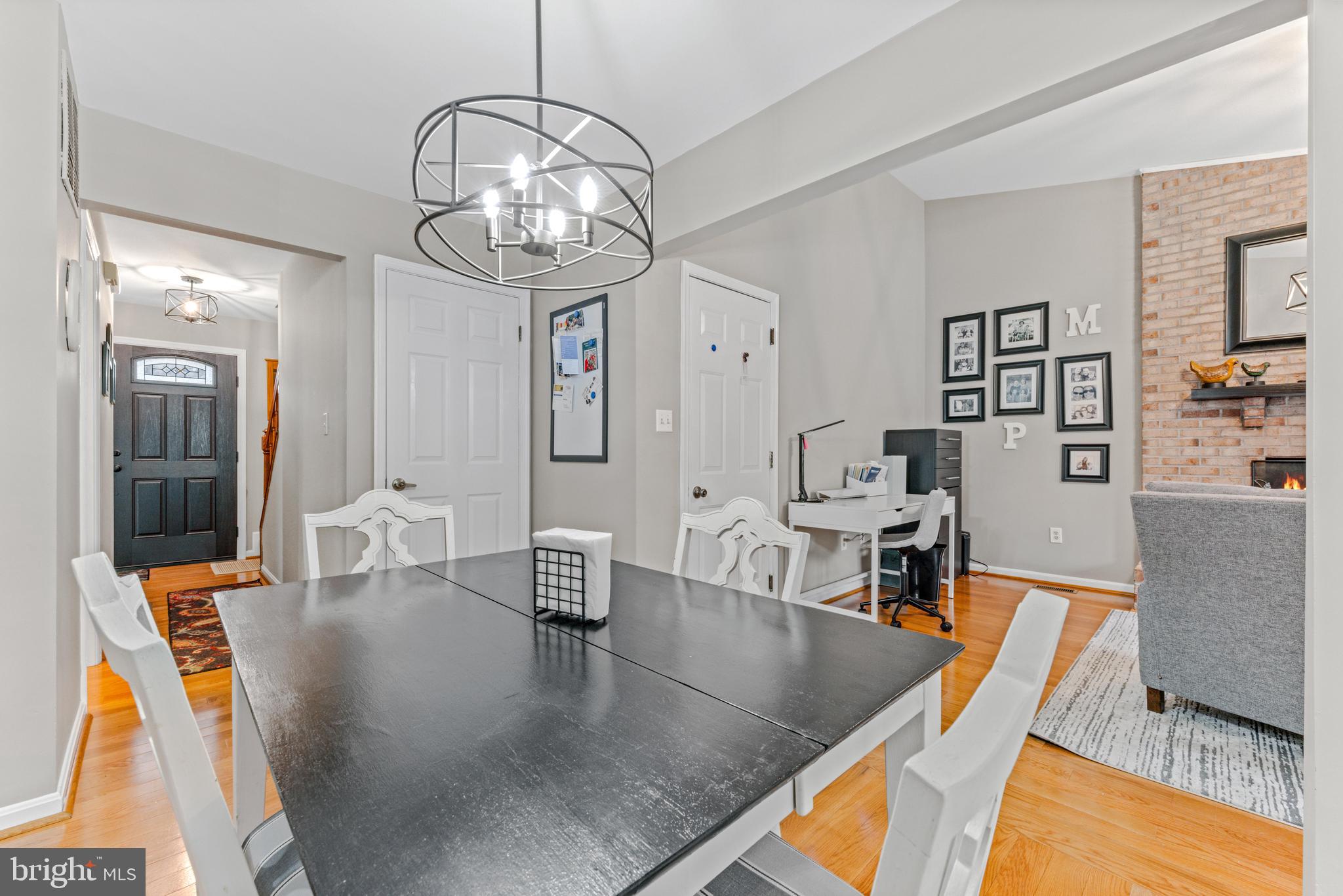 FOREST LAKES - Residential