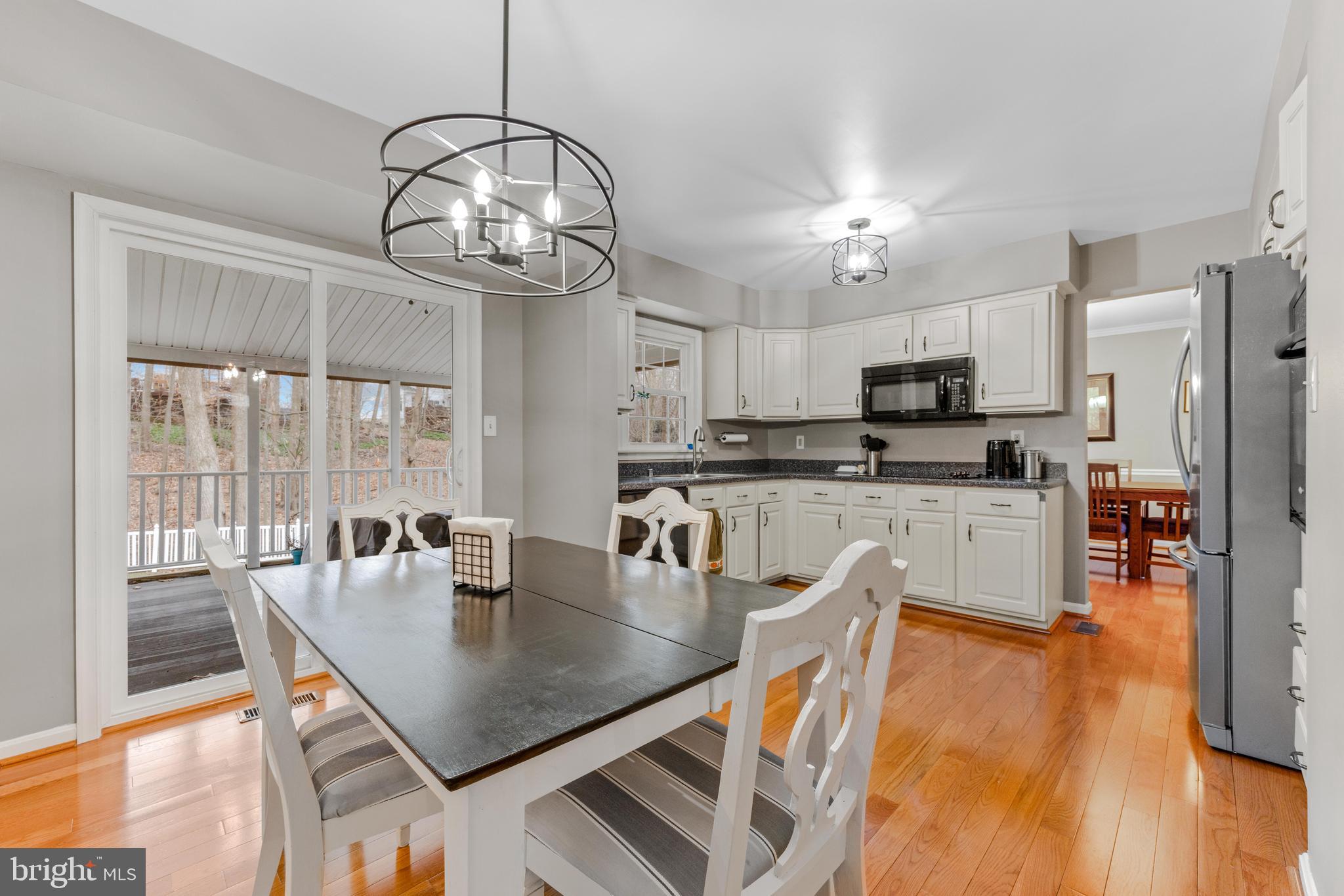 FOREST LAKES - Residential