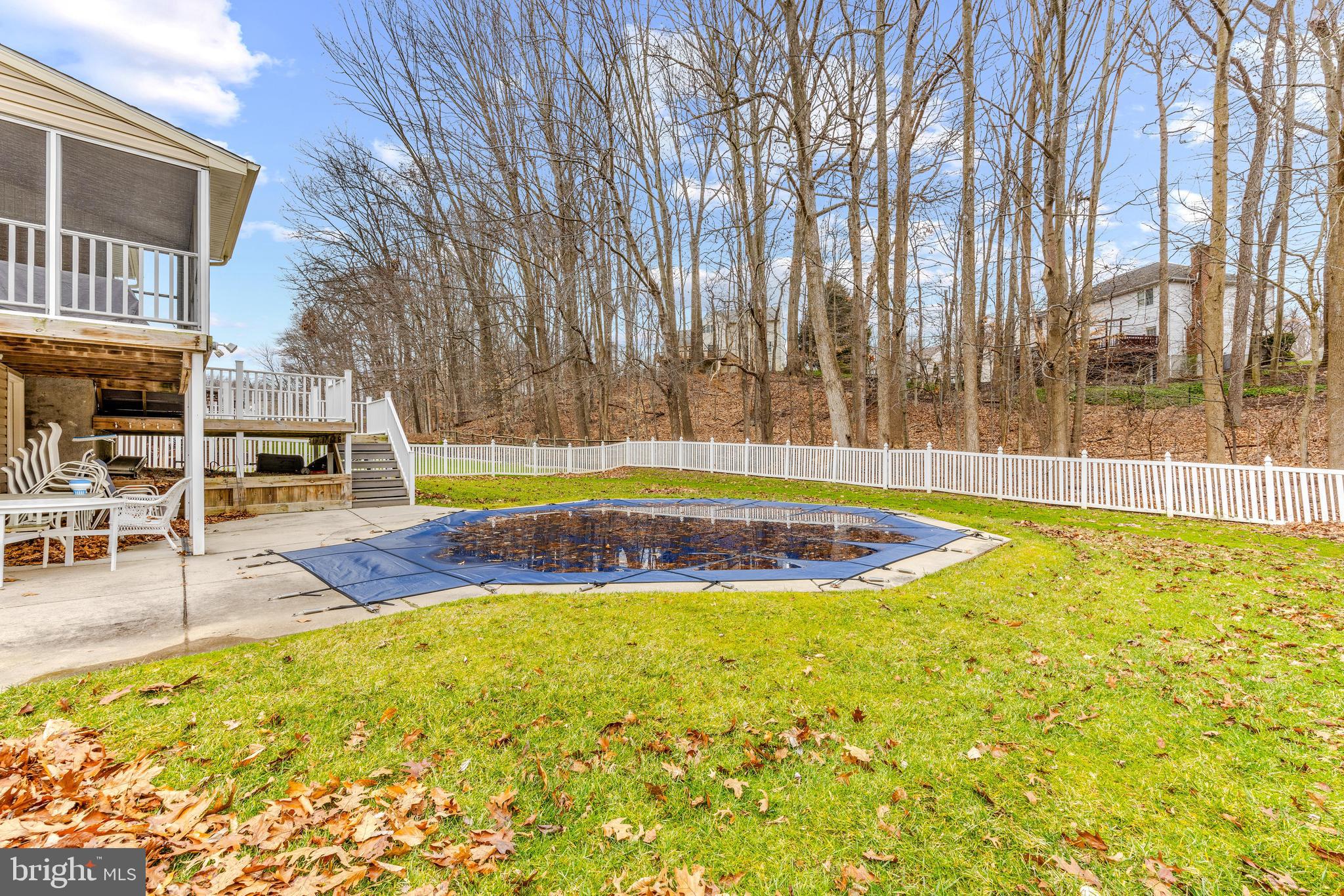 FOREST LAKES - Residential