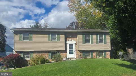 Photo of 1047 Celeste Drive, SHIPPENSBURG, PA 17257 (MLS # PAFL2030828)