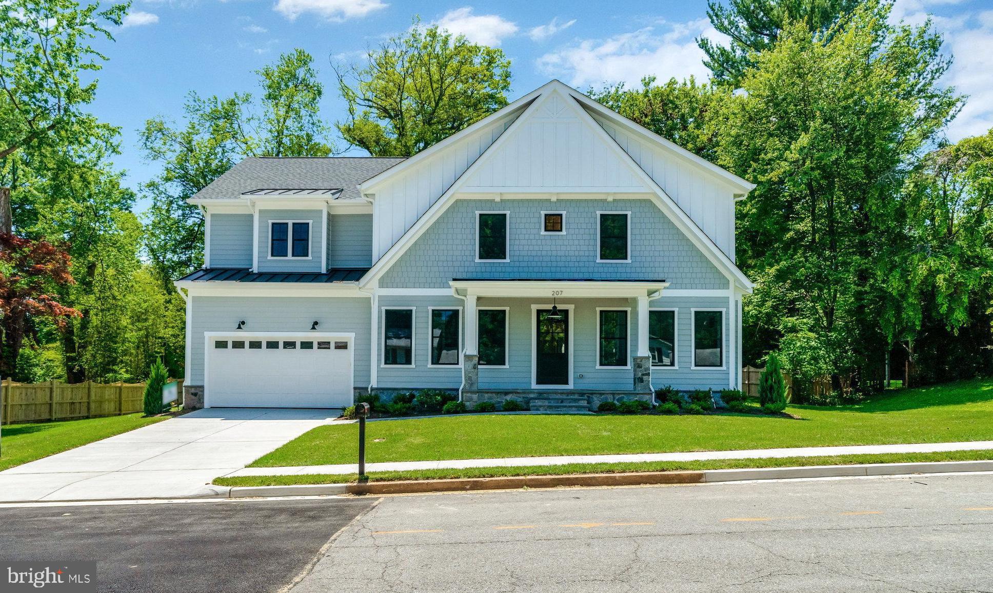 VIENNA WOODS - Residential