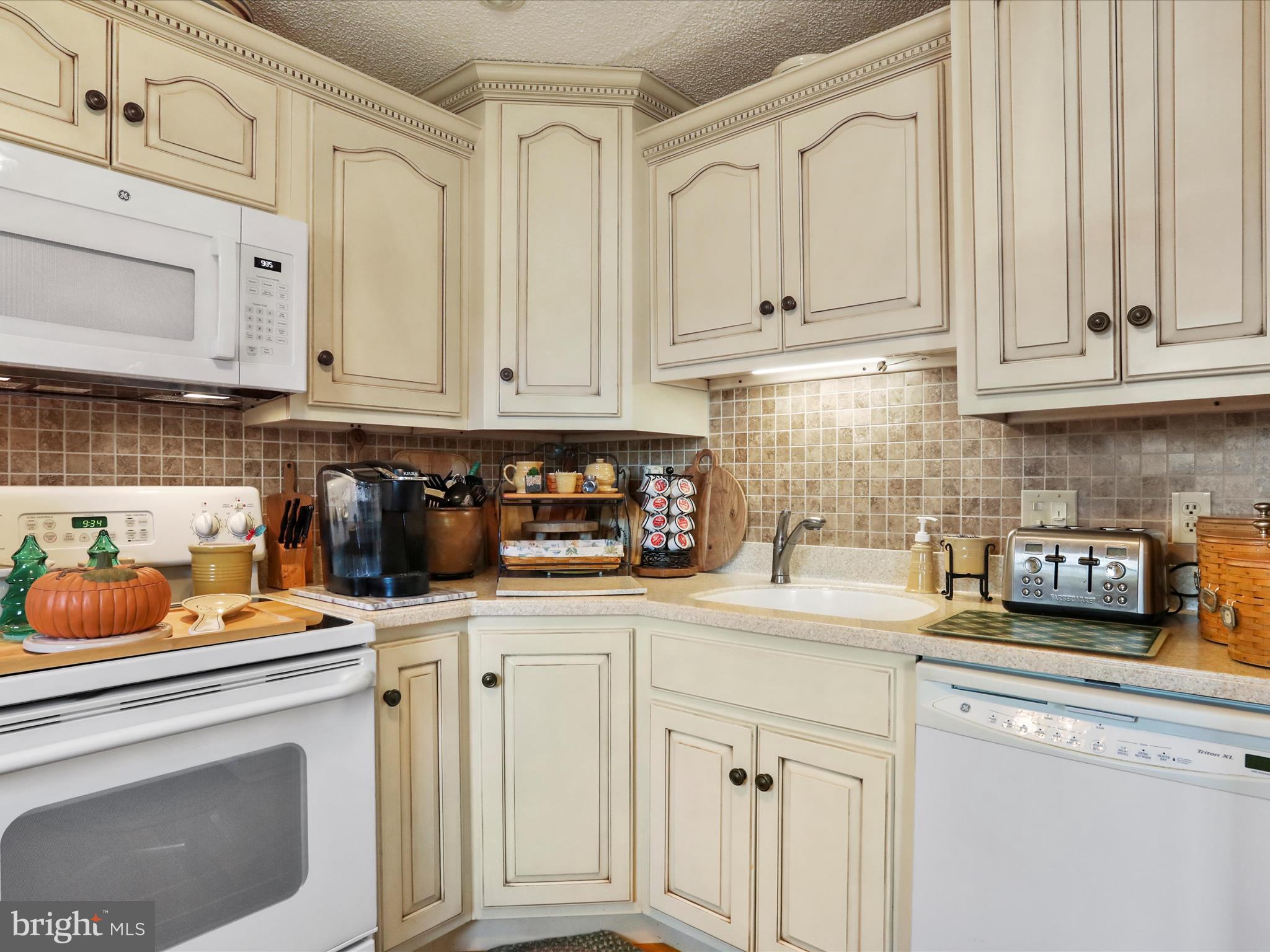 SKY-LIN PARK - Residential