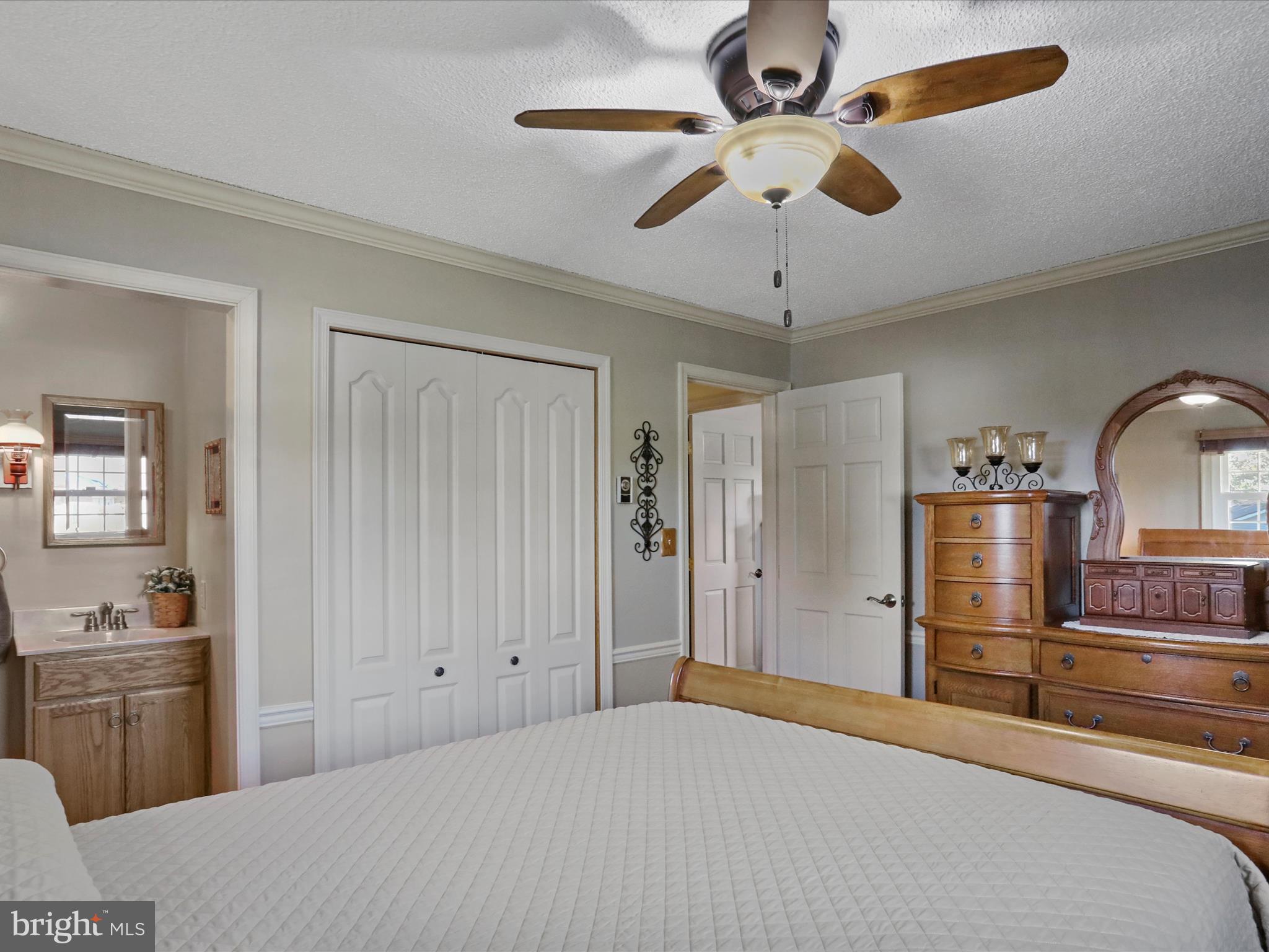 SKY-LIN PARK - Residential