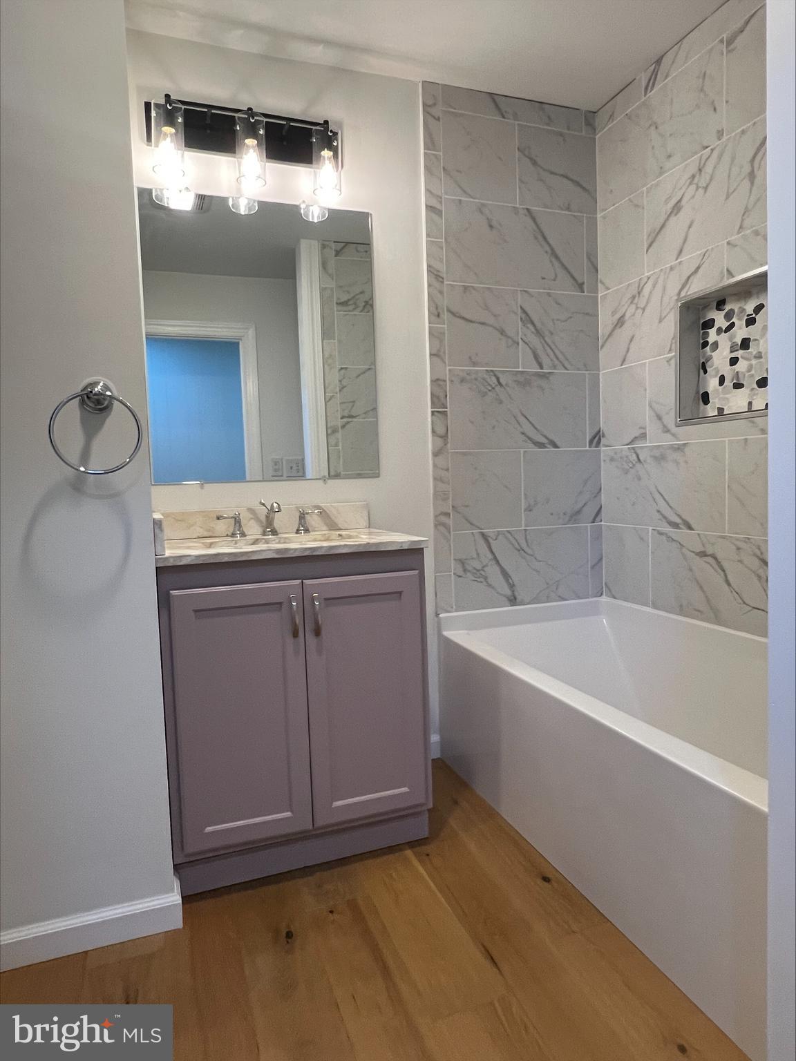 LAKEWOOD - Residential