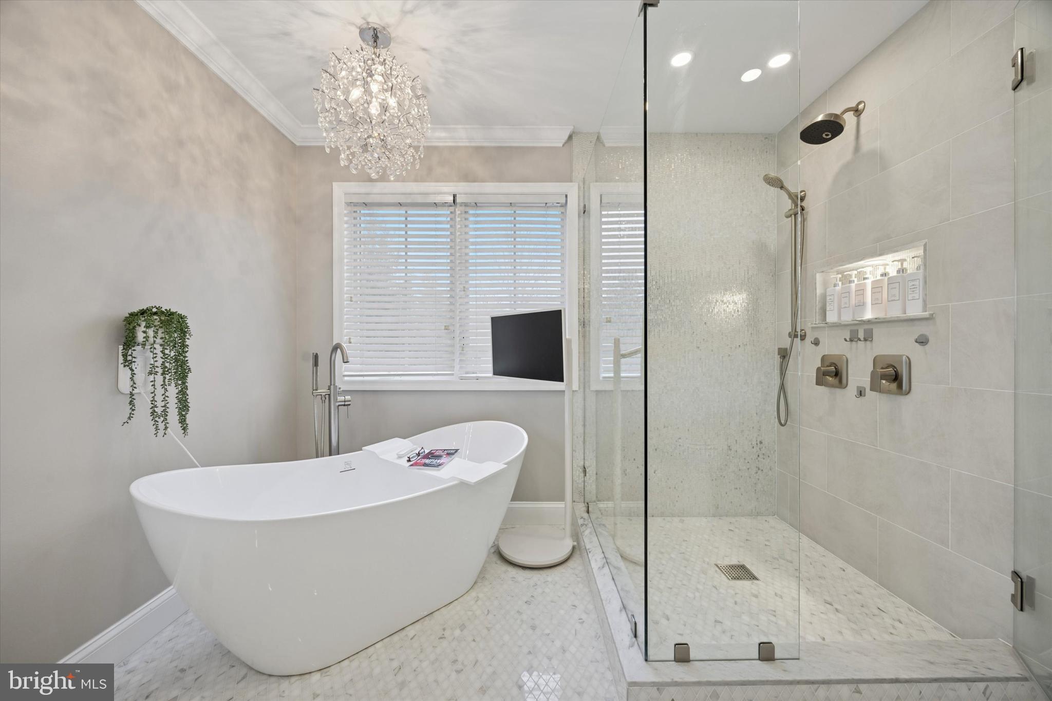 ERIN GLEN - Residential