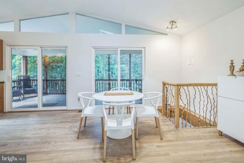 Photo of 4112 Decatur Avenue, KENSINGTON, MD 20895 (MLS # MDMC2178886) Photo of 4112 Decatur Avenue, KENSINGTON, MD 20895 (MLS # MDMC2178886)