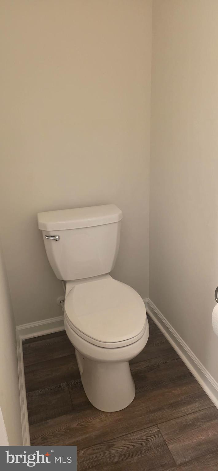 METRO WALK AT MOOREFIELD STATION - Residential Lease