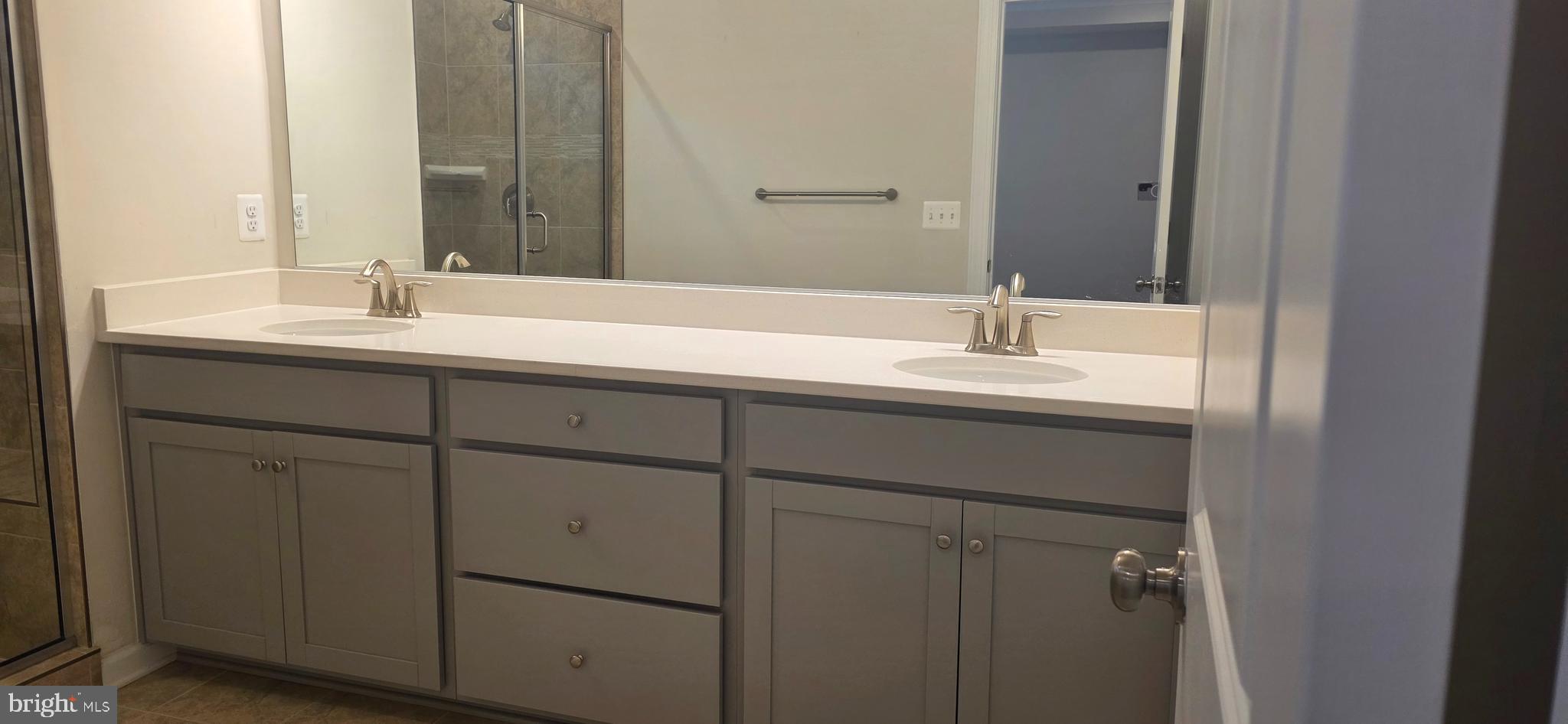 METRO WALK AT MOOREFIELD STATION - Residential Lease