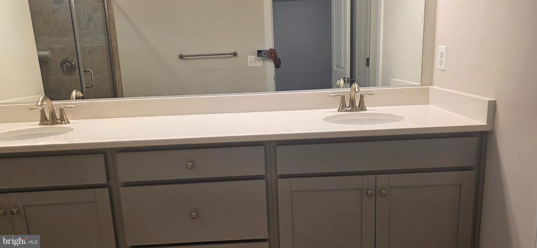 METRO WALK AT MOOREFIELD STATION - Residential Lease